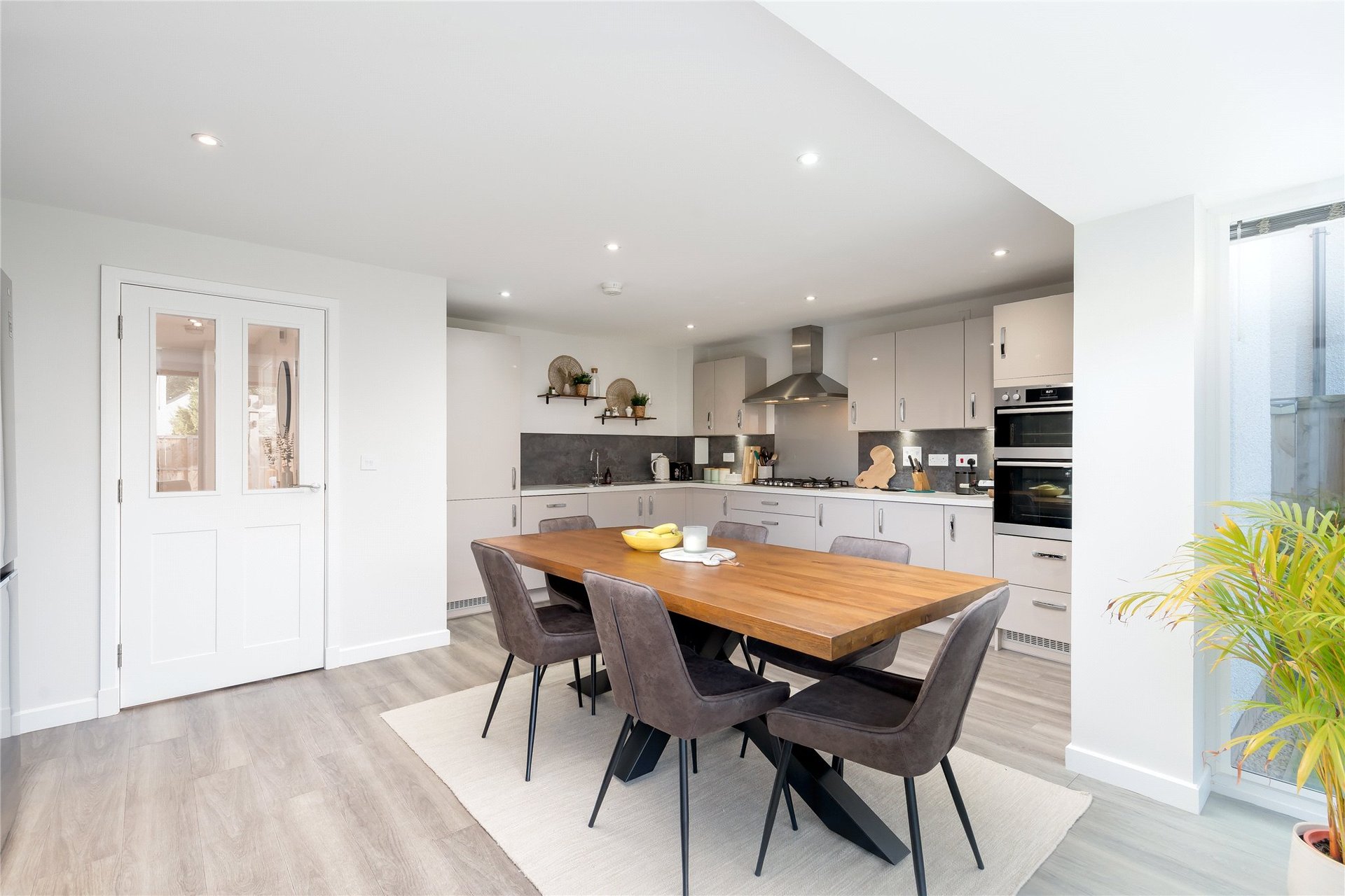10 Printonan Crescent, Edinburgh, Midlothian, EH17 8GF - Picture #4