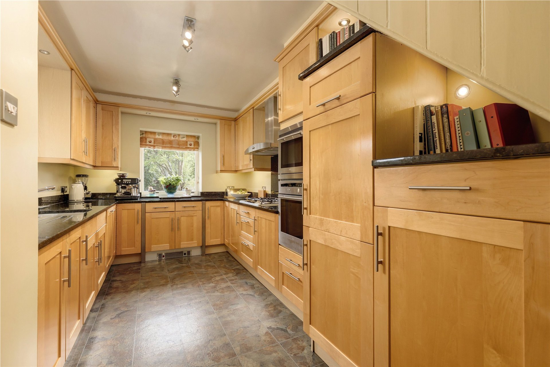 35 Gilmour Road, Edinburgh, EH16 5NS - Picture #6