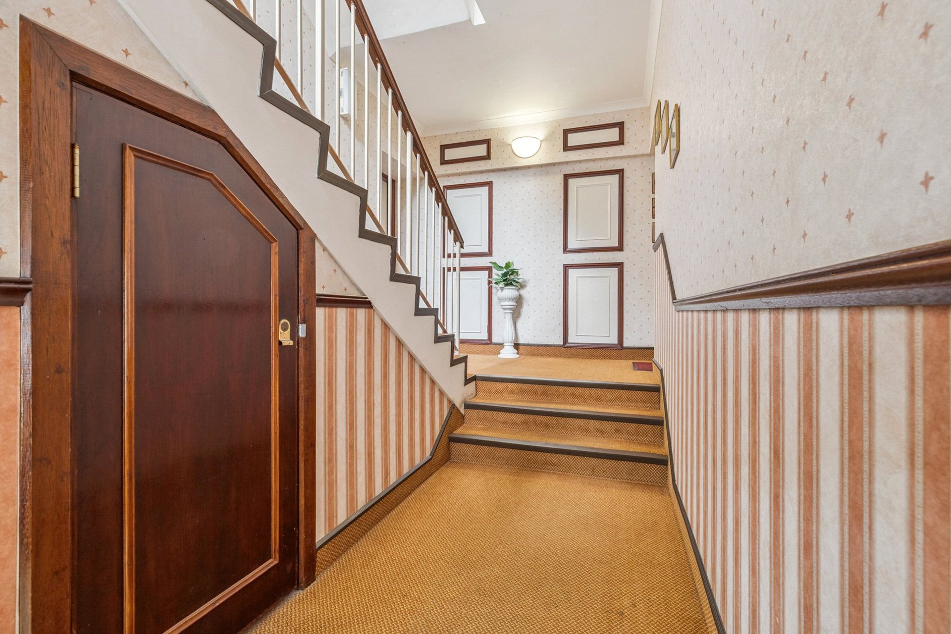 Flat A, 2 Melbourne Court, Braidpark Drive, Giffnock, Glasgow, G46 6LA - Picture #4