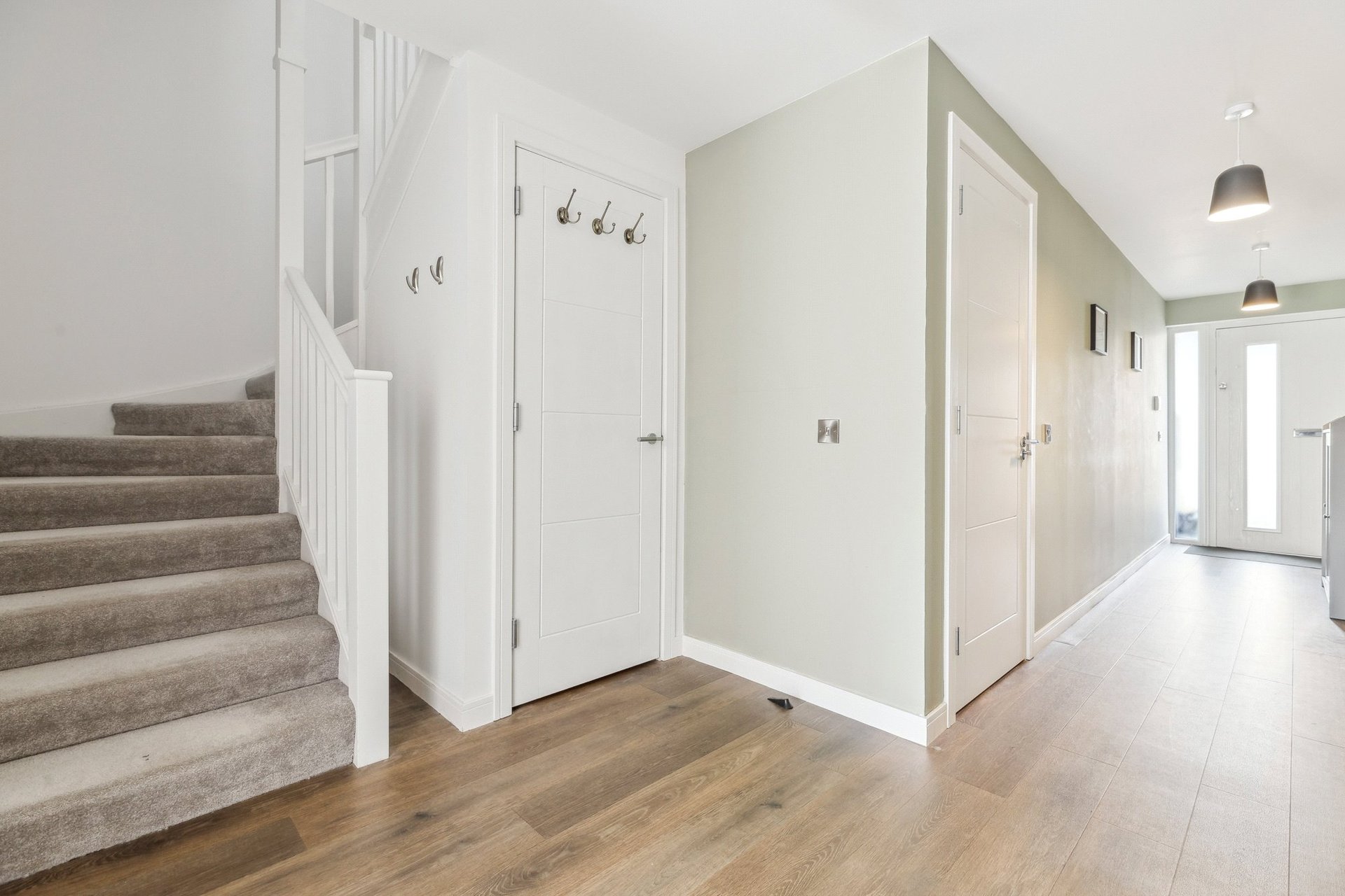 1 Greenknowe Court, Glasgow, G43 1FW - Picture #4