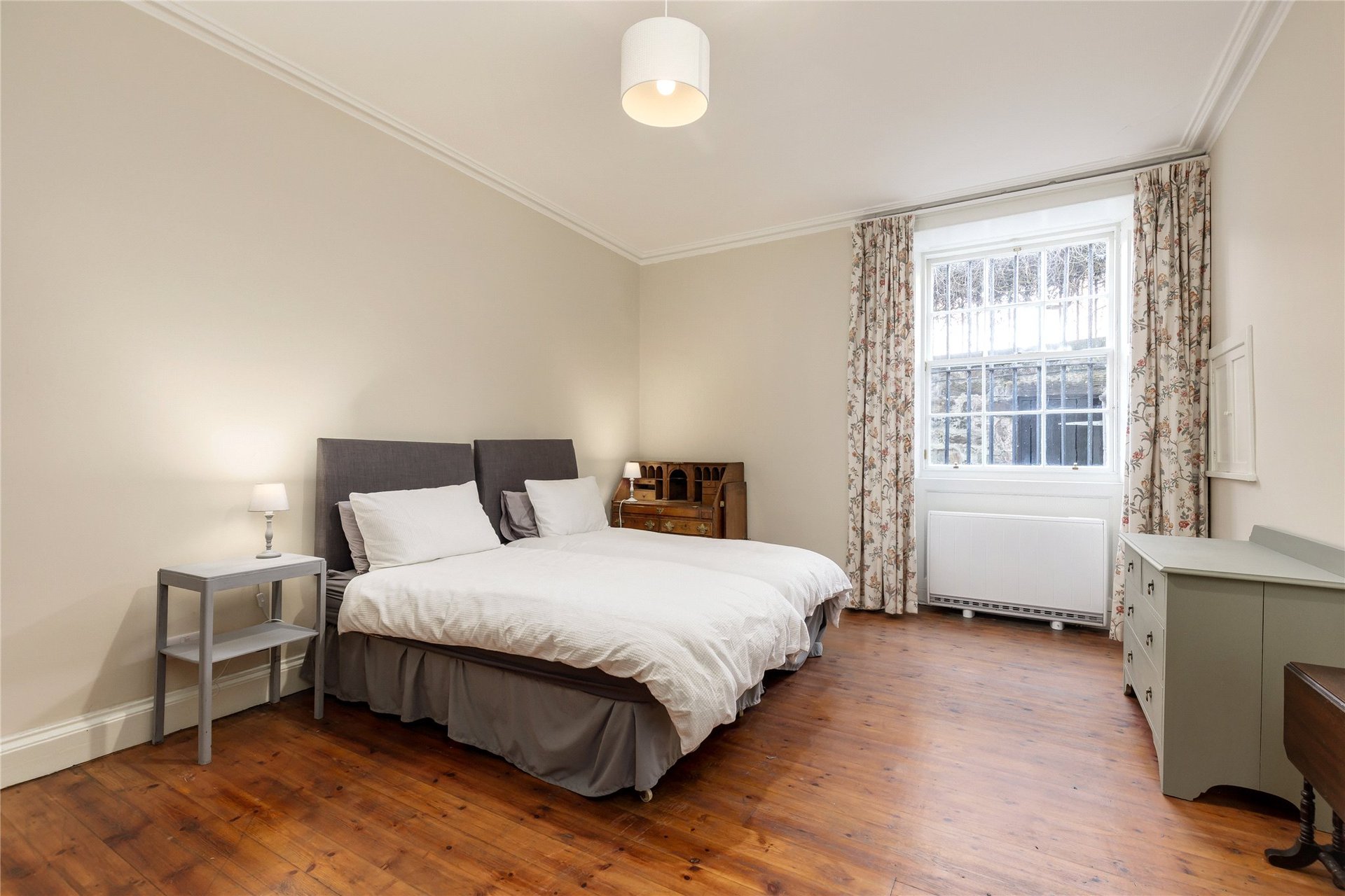 1 Gloucester Place, Edinburgh, EH3 6EE - Picture #17