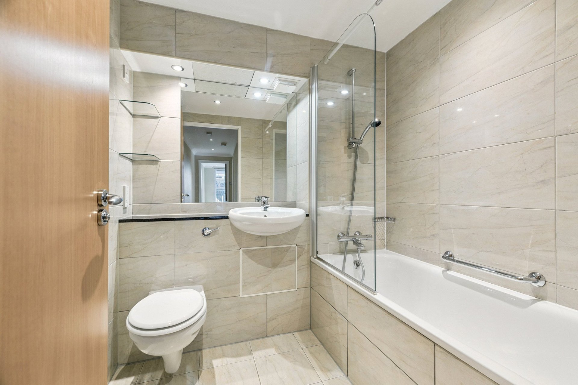 Flat 3/2 Block E Bridge Apartments, 350 Argyle Street, Glasgow City, G2 8NE - Picture #10