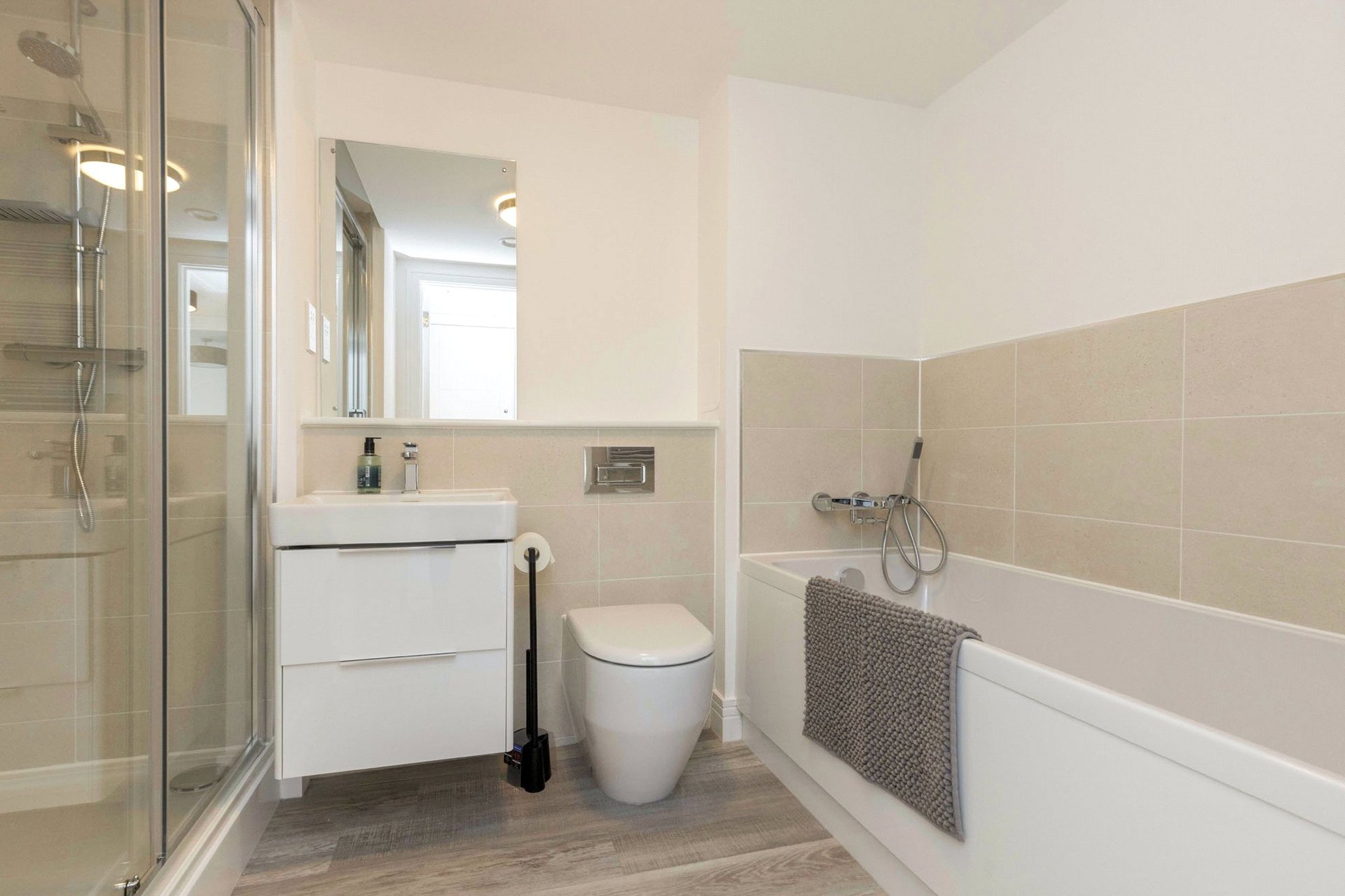 Flat 3, 27 Whinny Gait, South Queensferry, City of Edinburgh, EH30 9EL - Picture #15