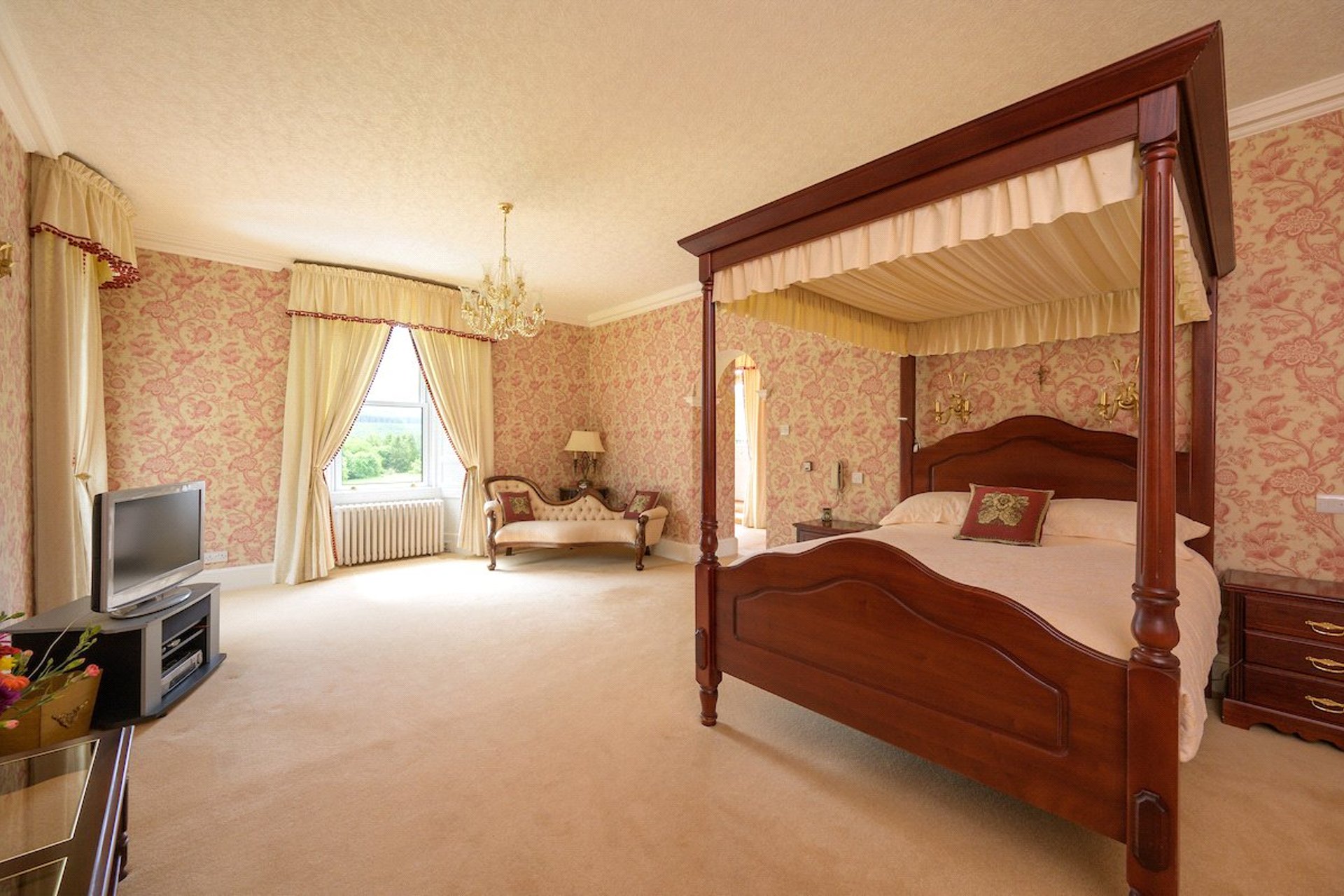 Dolphinton House Estate, Dolphinton, West Linton, South Lanarkshire, EH46 7AB - Picture #19