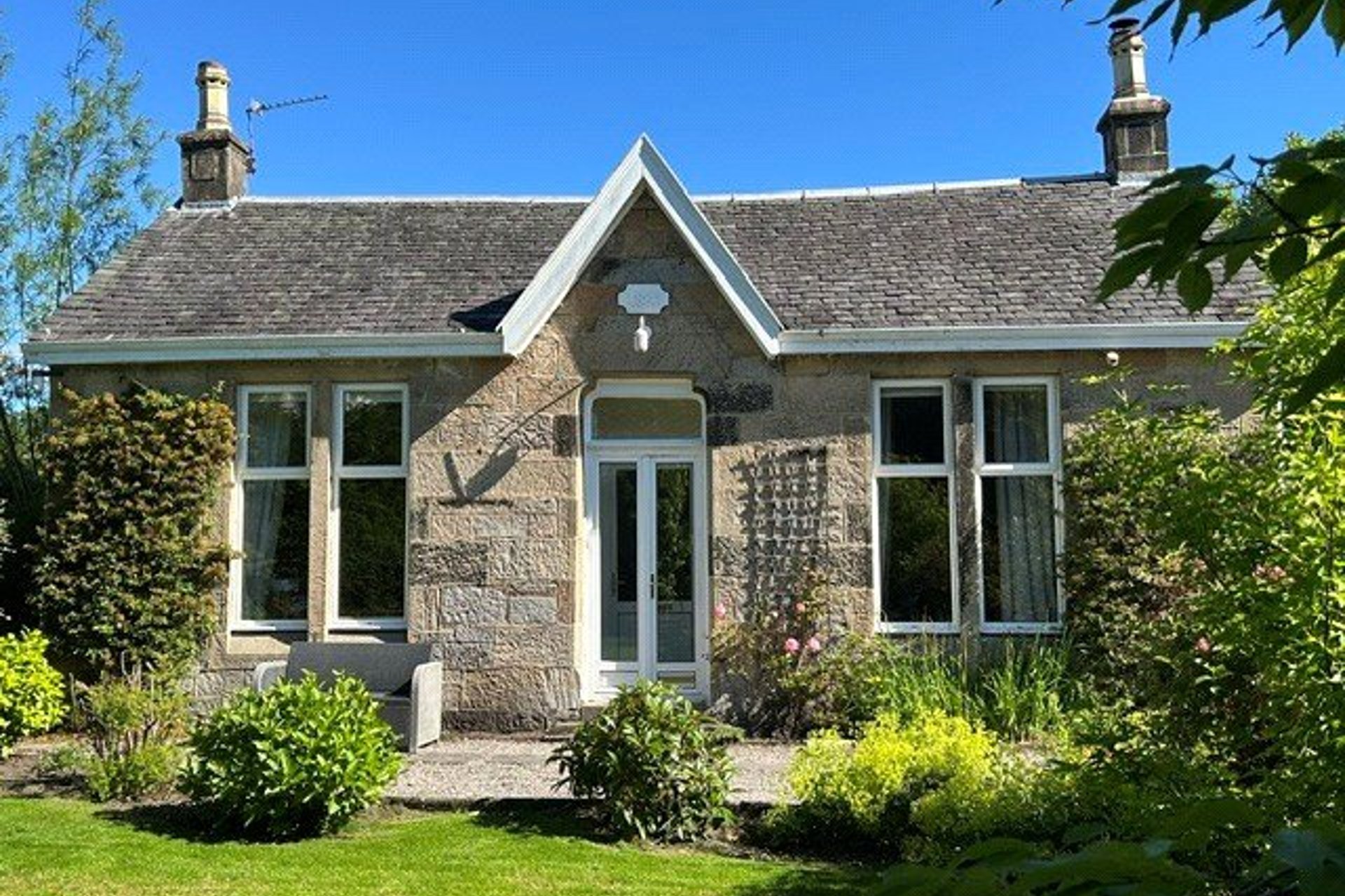 14 Iddesleigh Avenue, Milngavie, G62 8NT - Picture #27