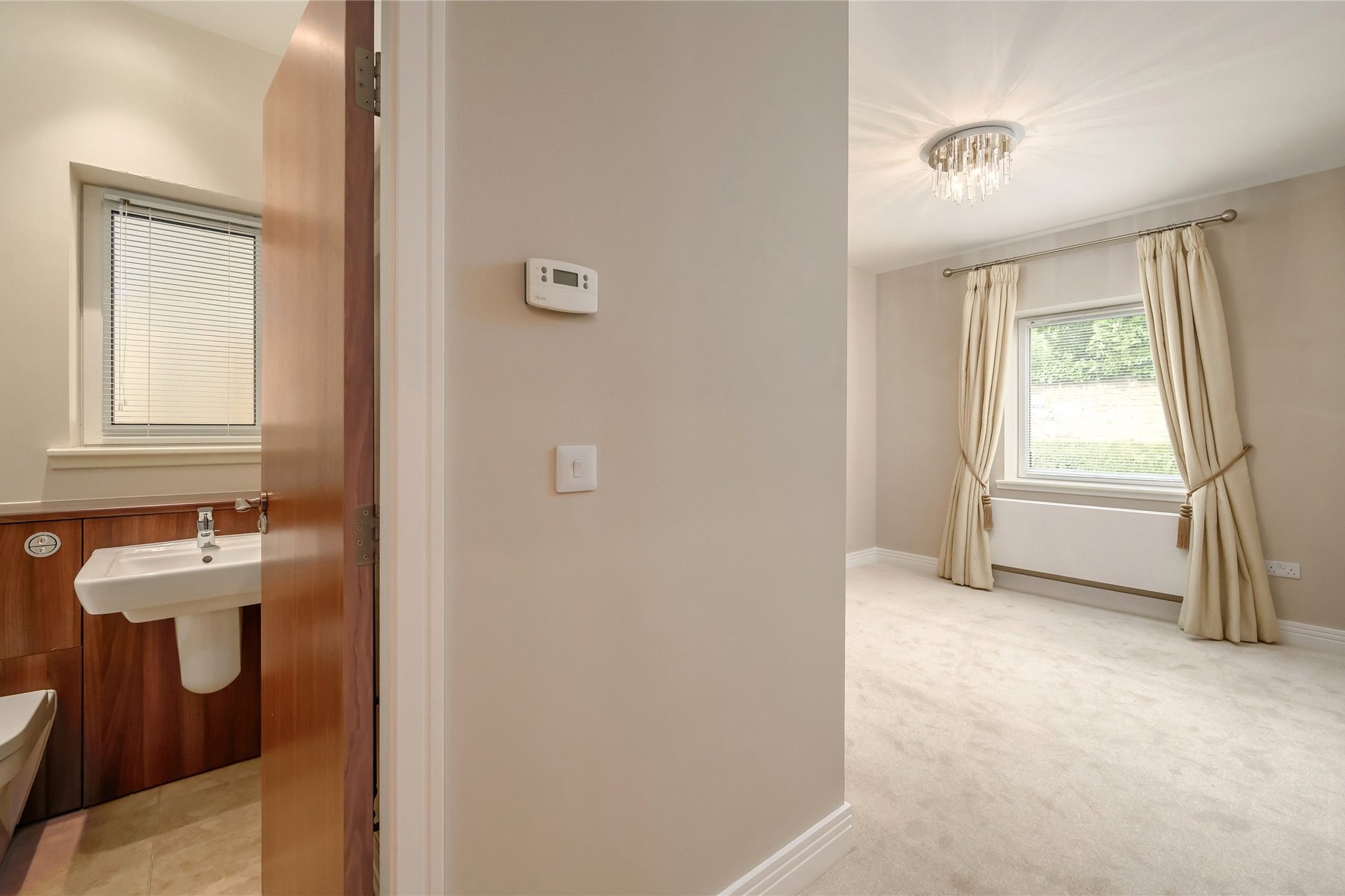 62/2 Larkfield Gardens, Edinburgh, EH5 3QB - Picture #10