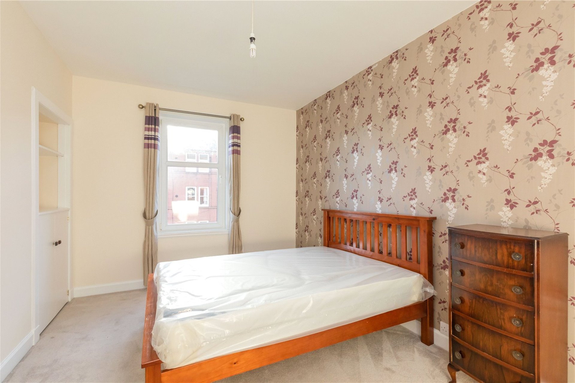 2/3 Bonnington Avenue, Edinburgh, EH6 5QH - Picture #11