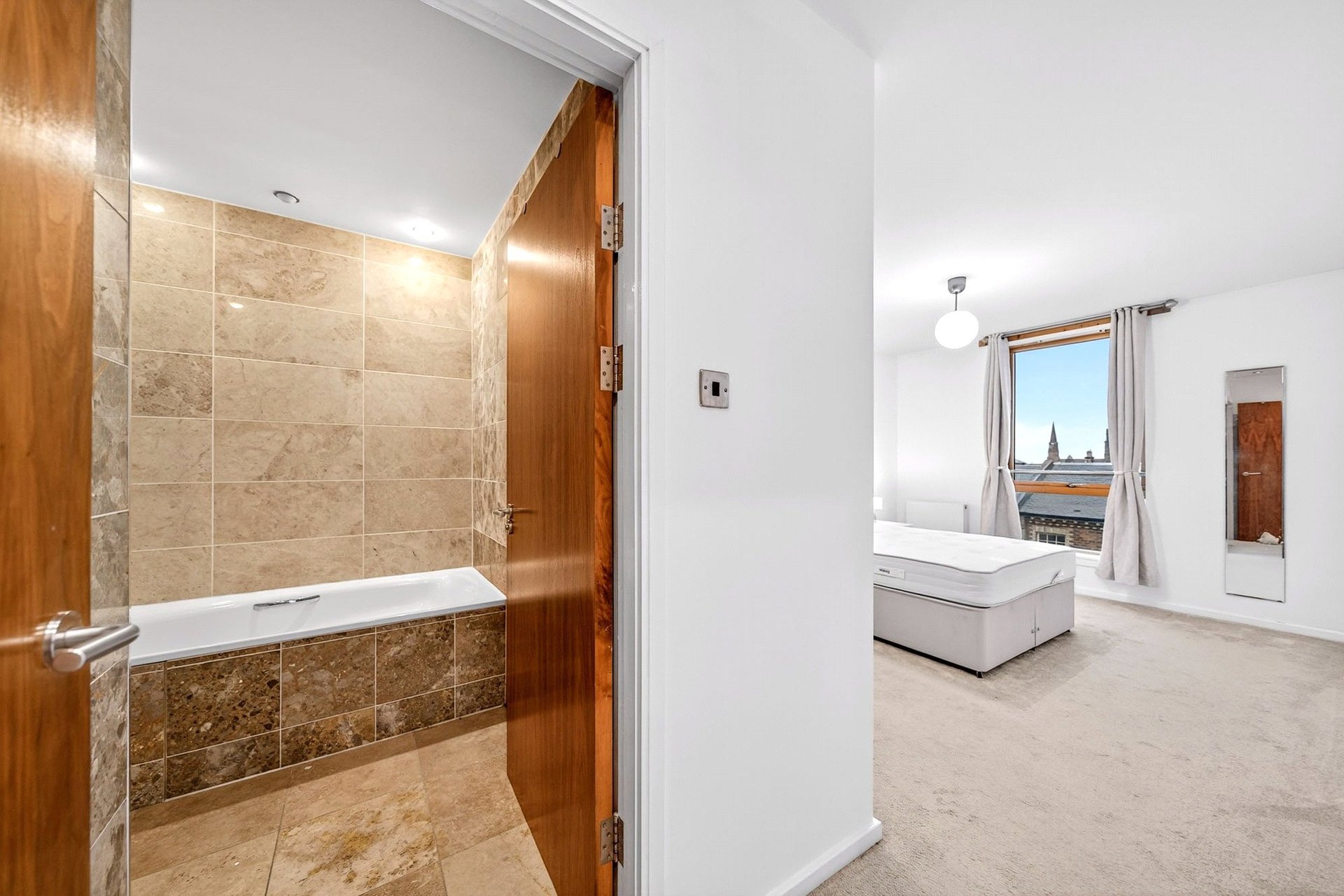 42/12 Gardner's Crescent, Edinburgh, Midlothian, EH3 8DG - Picture #18