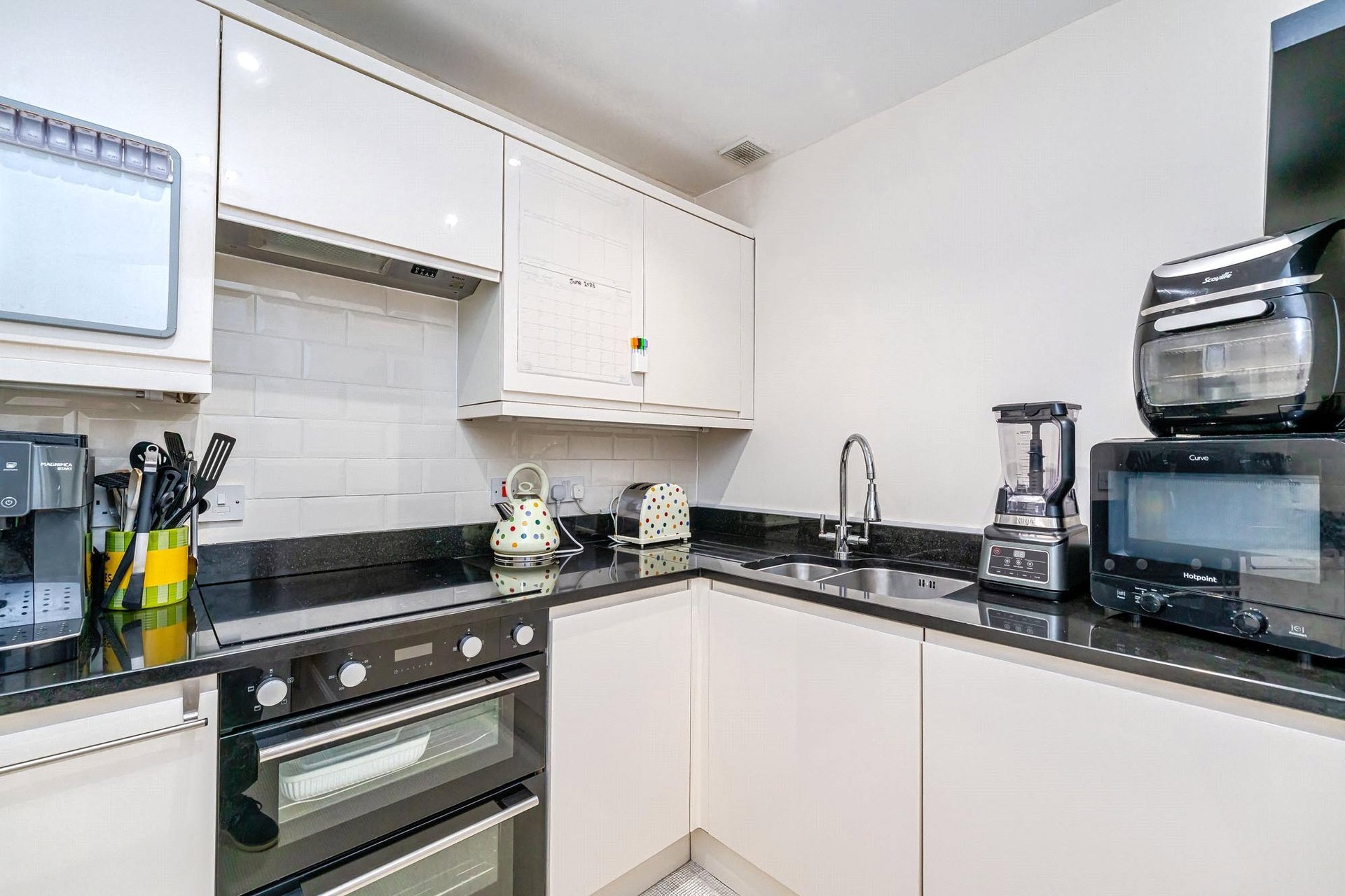 13/1 Spottiswoode Street, Marchmont, Edinburgh, EH9 1EP - Picture #13