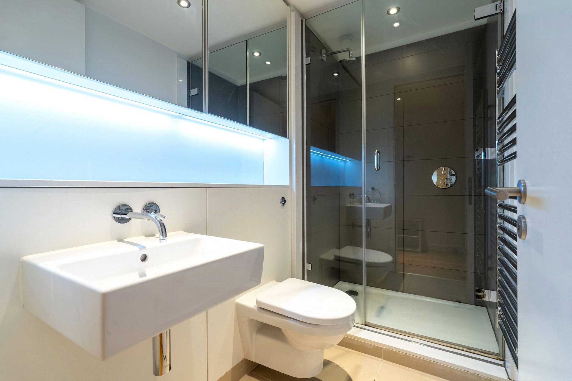 Flat 7, 15 Simpson Loan, Edinburgh, EH3 9GB - Picture #13