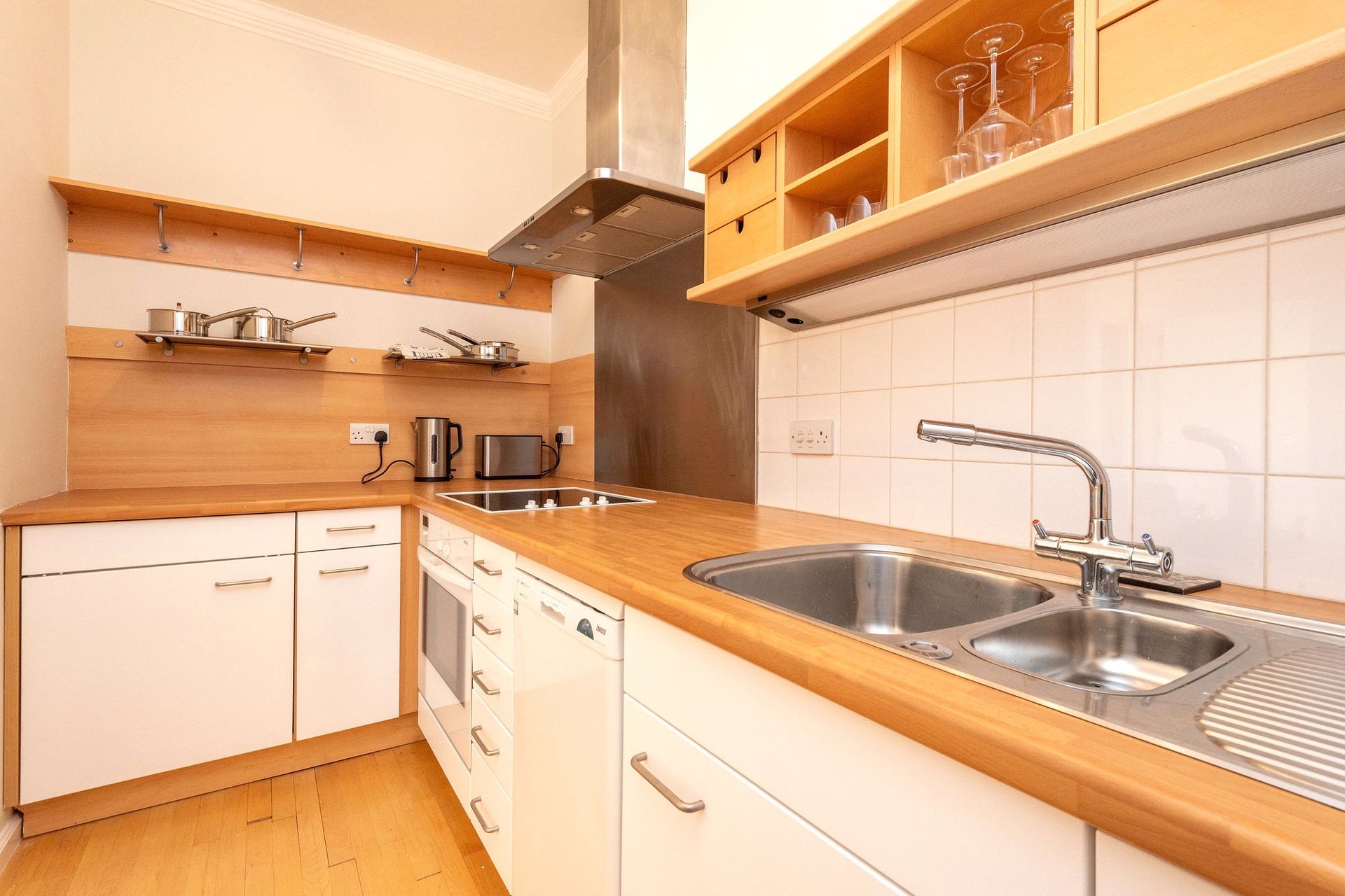 Flat 10, 4 Advocates Close, Edinburgh, Midlothian, EH1 1PS - Picture #5