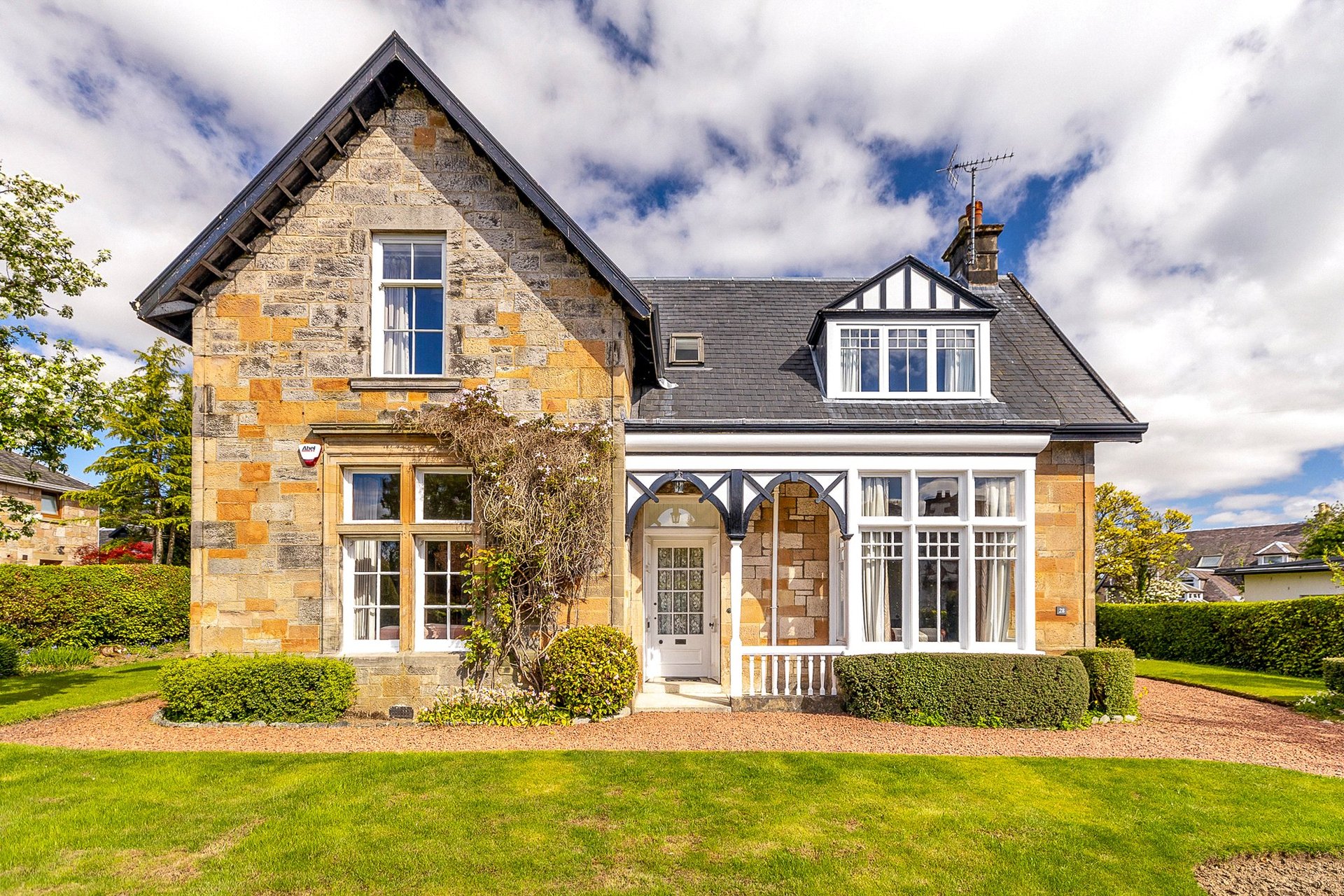 28 Thorn Road, Bearsden, G61 4BS - Picture #2