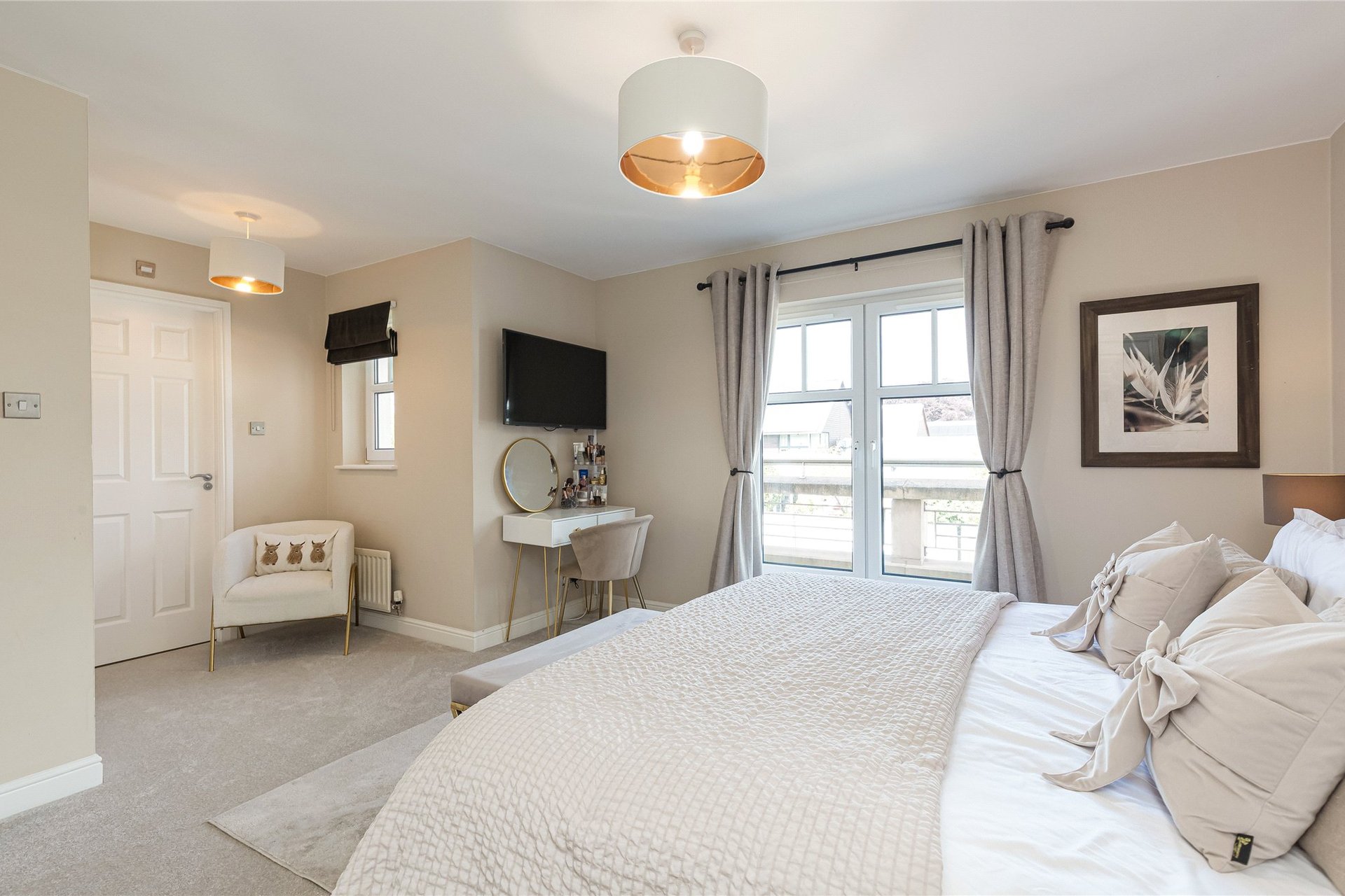 18 Brighouse Park Drive, Edinburgh, EH4 6QG - Picture #13