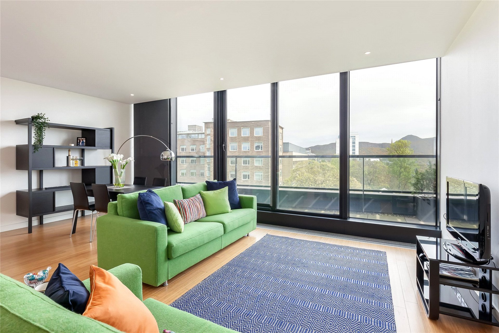 Flat 33, 28 Simpson Loan, Quartermile, Edinburgh, EH3 9GG - Picture #5