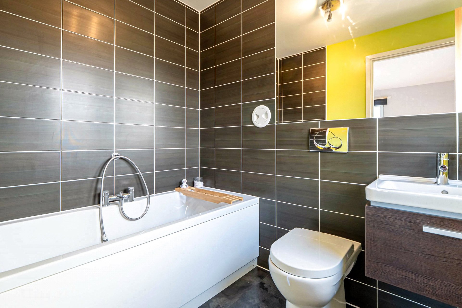 Flat 16, 201 Broughton Road, Edinburgh, EH7 4QN - Picture #12