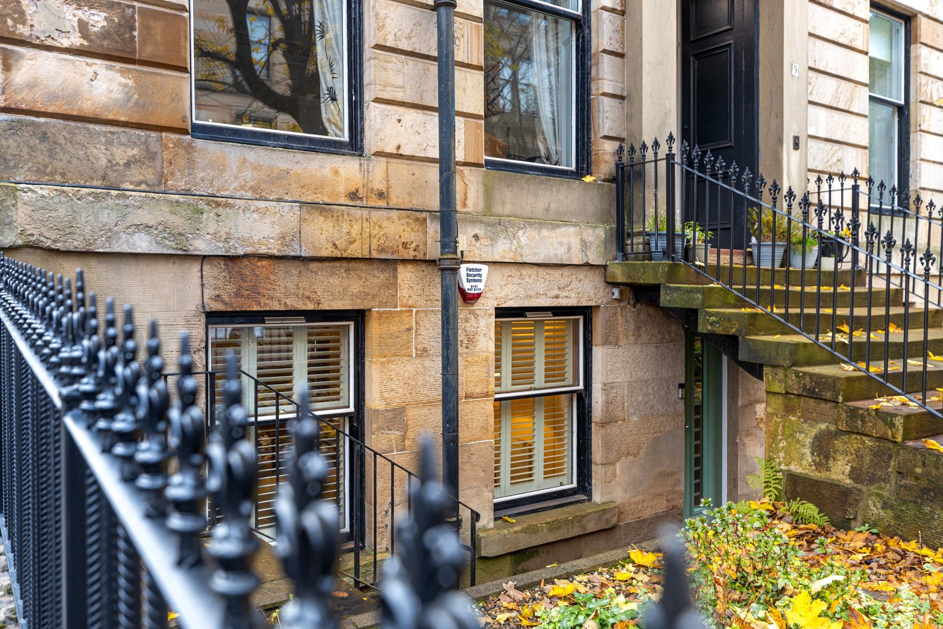 Main Door, 9A Kersland Street, Hillhead, Glasgow, G12 8BW - Picture #2