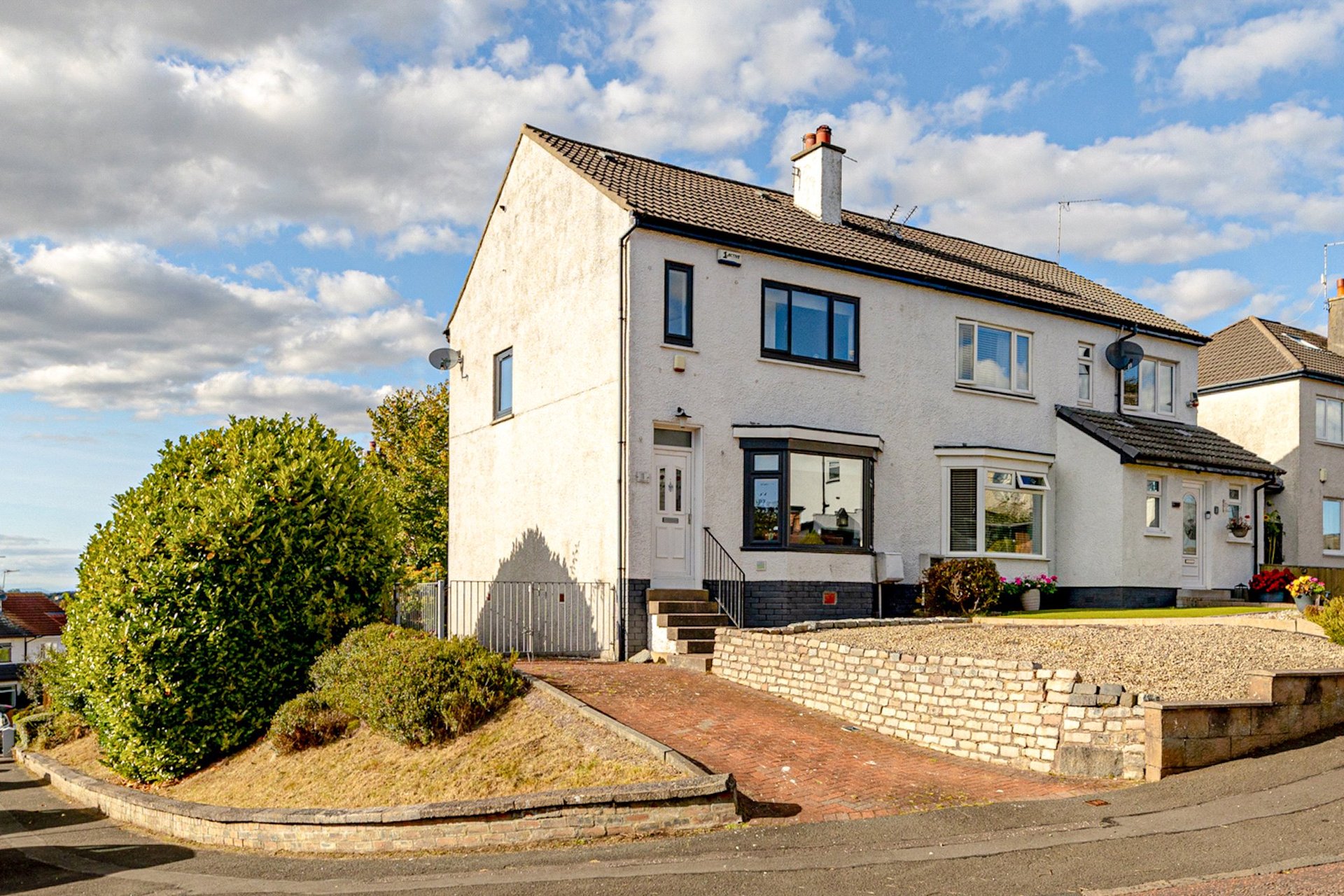 1 Crosslees Park, Thornliebank, Glasgow, East Renfrewshire, G46 7DX - Picture #2