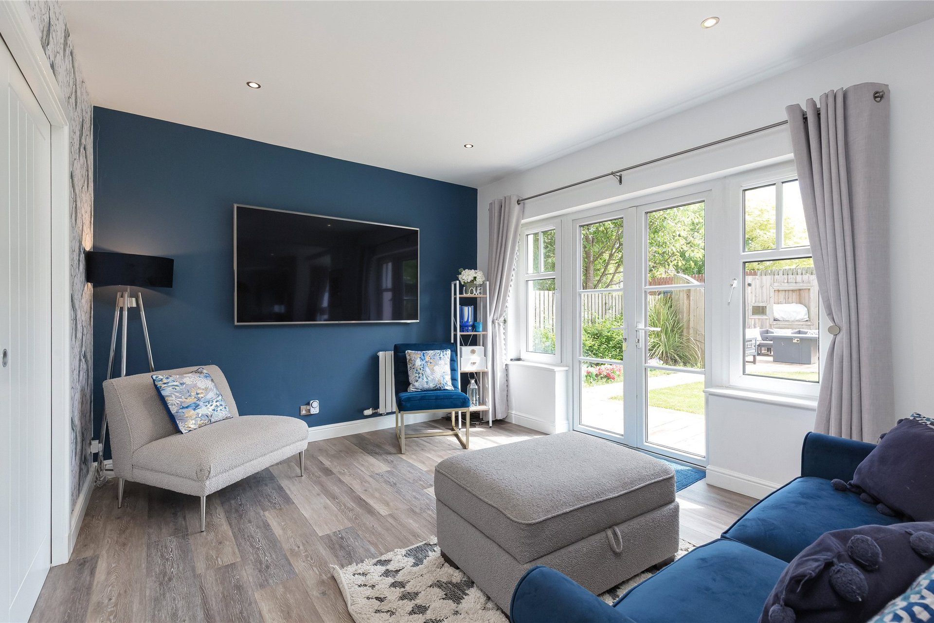 18 Brighouse Park Drive, Edinburgh, EH4 6QG - Picture #10