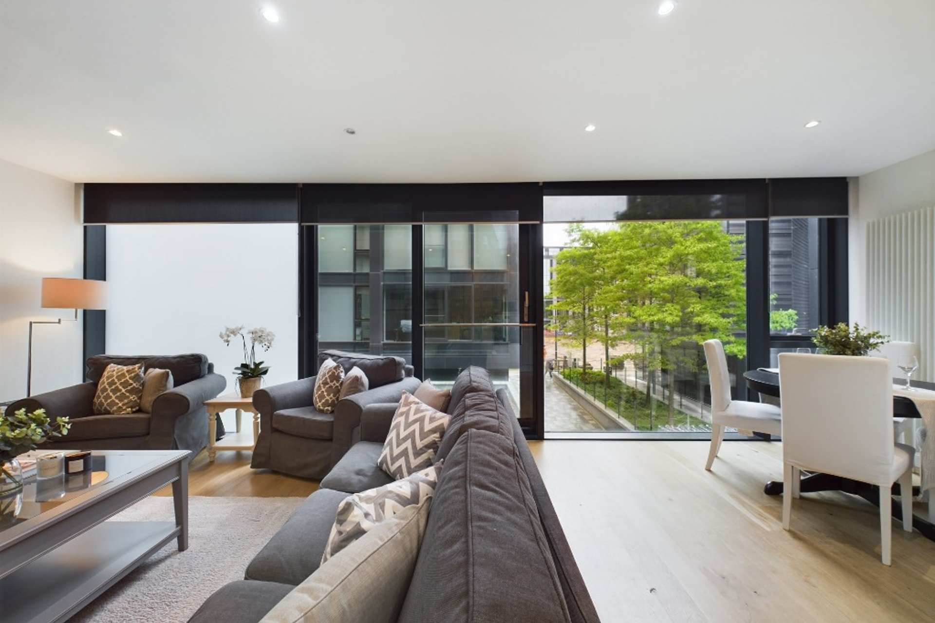 34 Simpson Loan, Meadows, Edinburgh, EH3 9GF - Picture #2