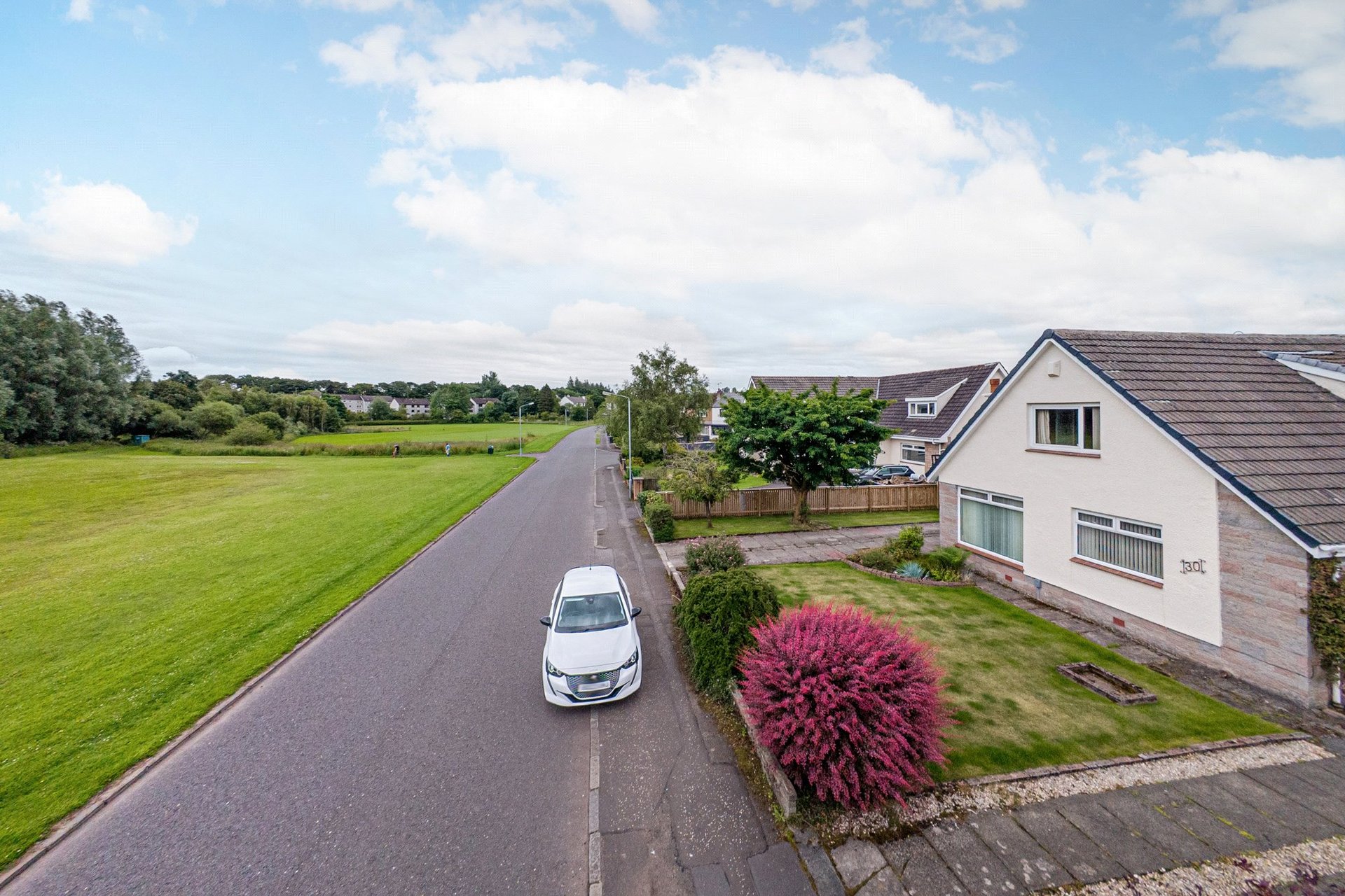 30 Leslie Avenue, Newton Mearns, Glasgow, G77 6JE - Picture #38