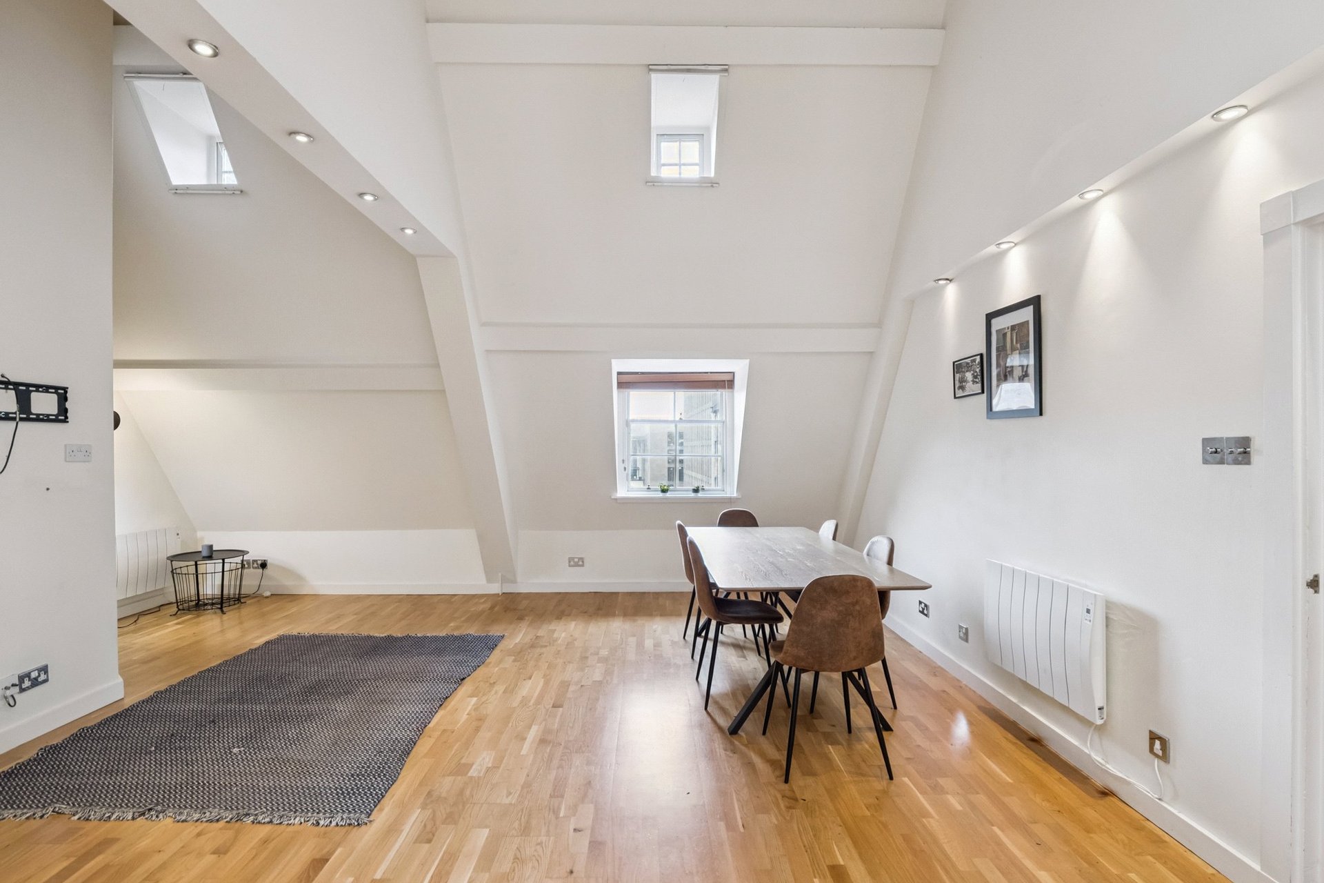 Flat 44, 5 Drummond Street, Edinburgh, Midlothian, EH8 9TT - Picture #4