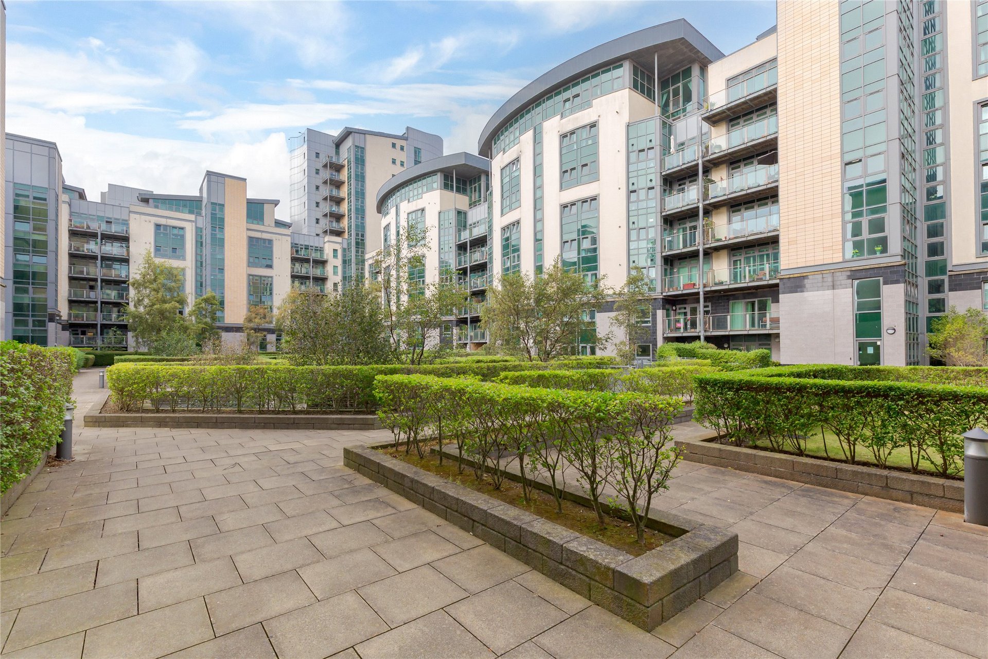 2/8 Western Harbour Place, Western Harbour, Edinburgh, EH6 6NG - Picture #15