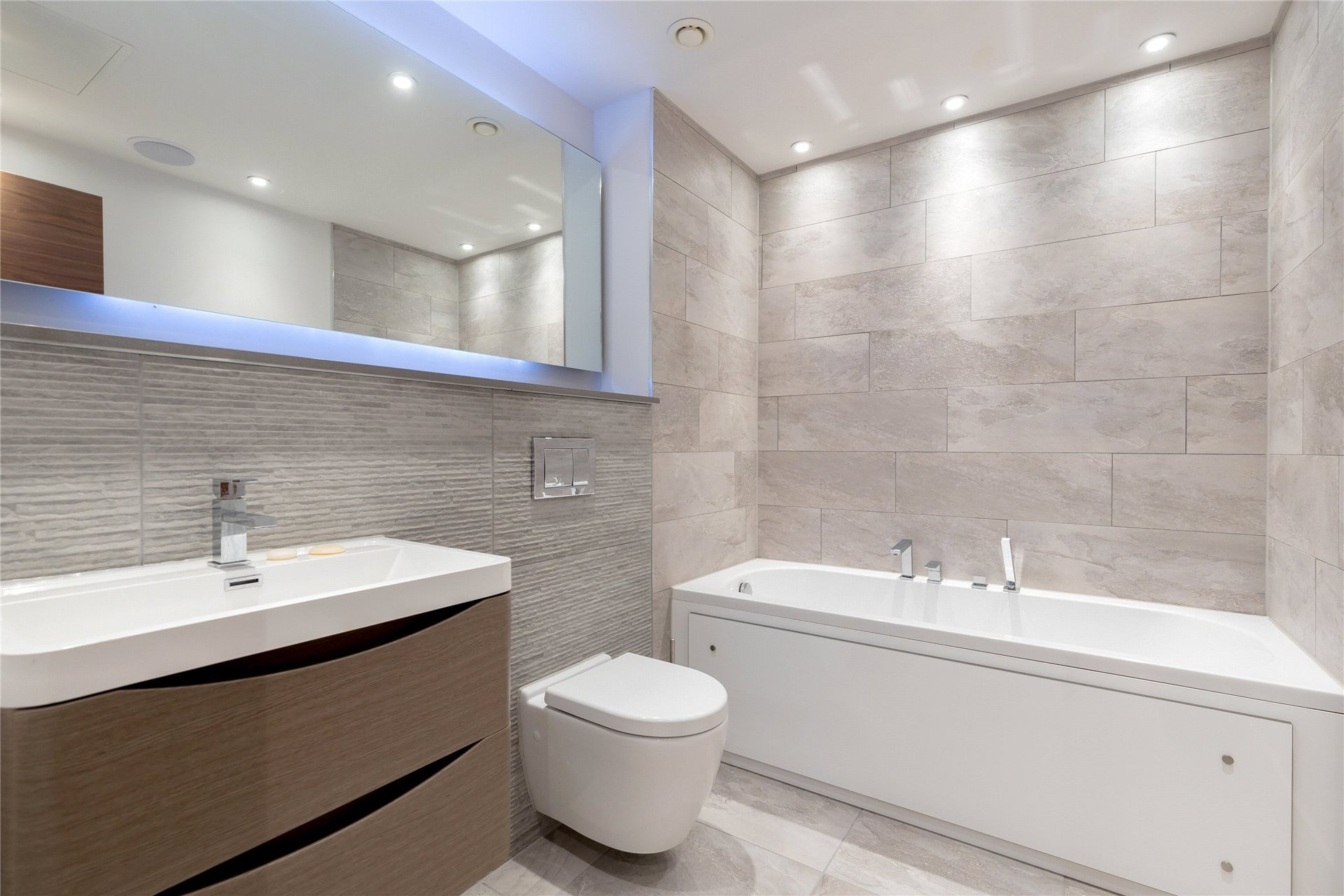 Flat 10, 3 McEwan Square, Edinburgh, Midlothian, EH3 8EL - Picture #9