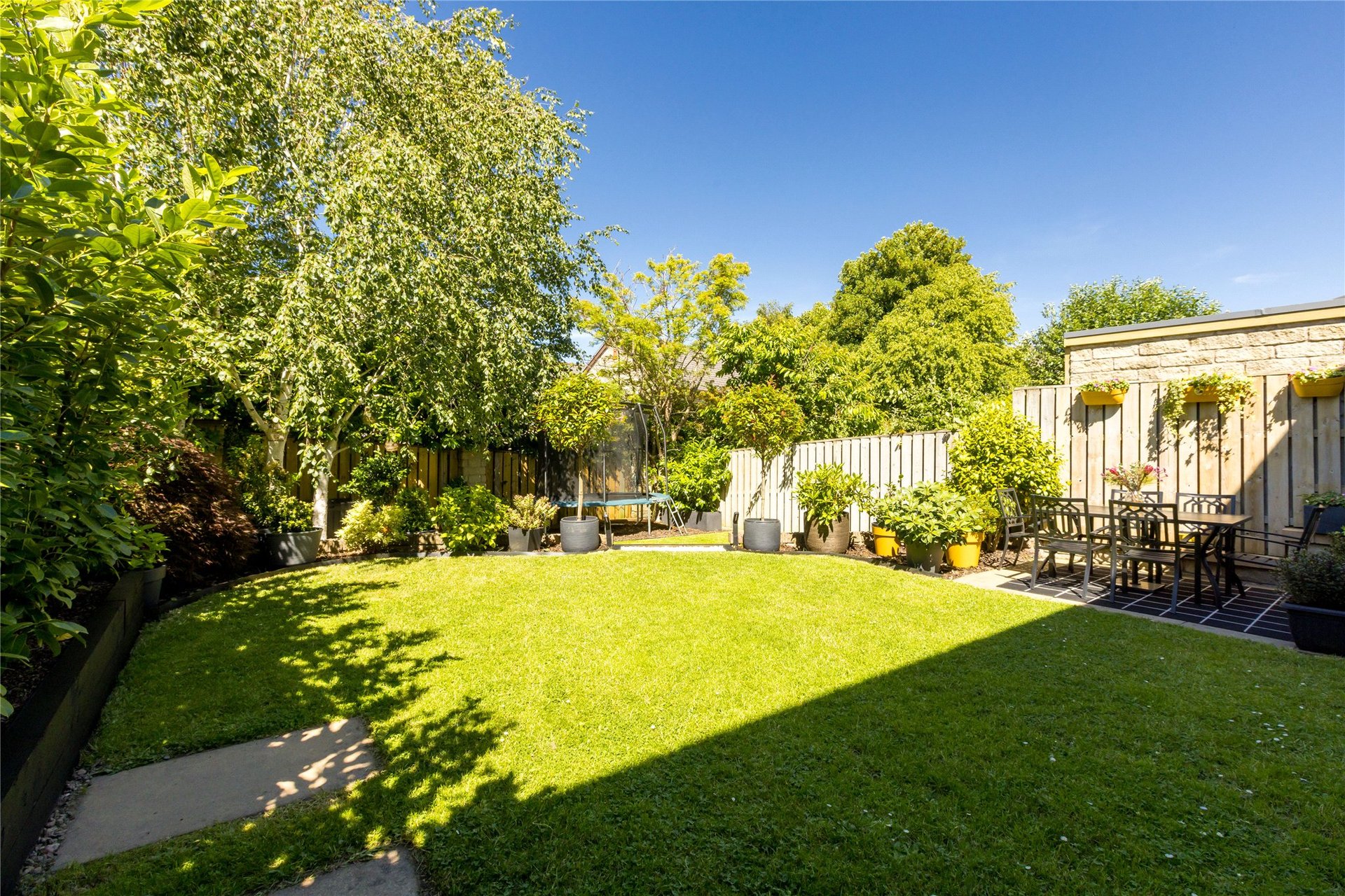 2 Syme Place, Greenbank, Edinburgh, EH10 5GA - Picture #32