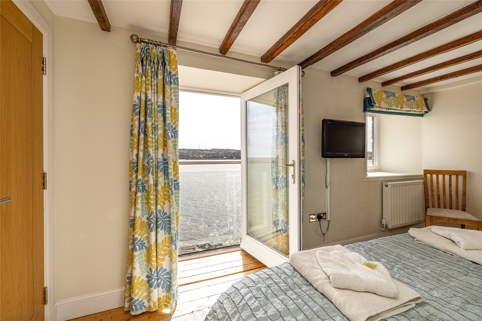 6 Pier Maltings, Pier Road, Berwick Upon Tweed, Northumberland, TD15 1JB - Picture #11