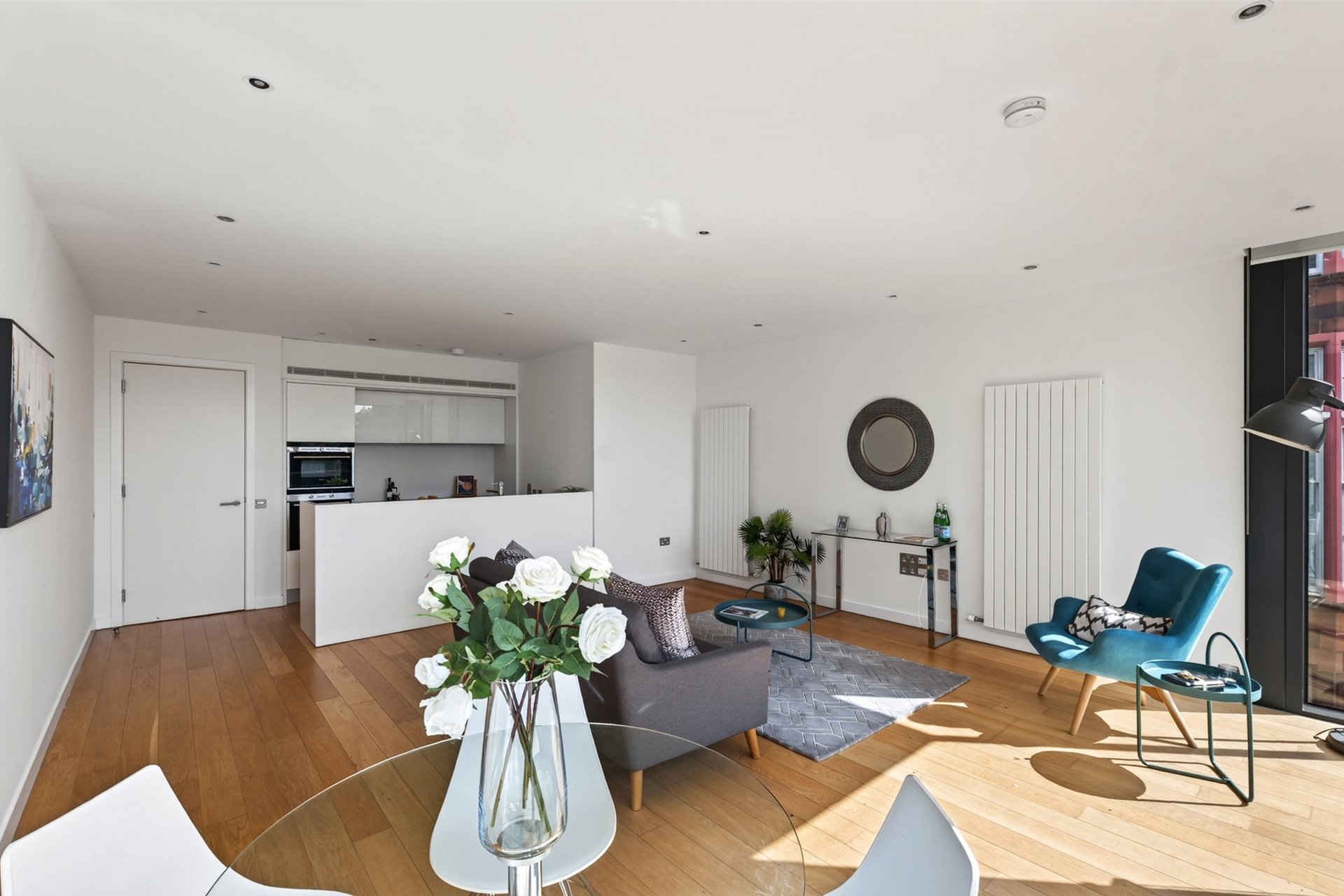 Flat 9, 12 Simpson Loan, Edinburgh, EH3 9GP - Picture #5