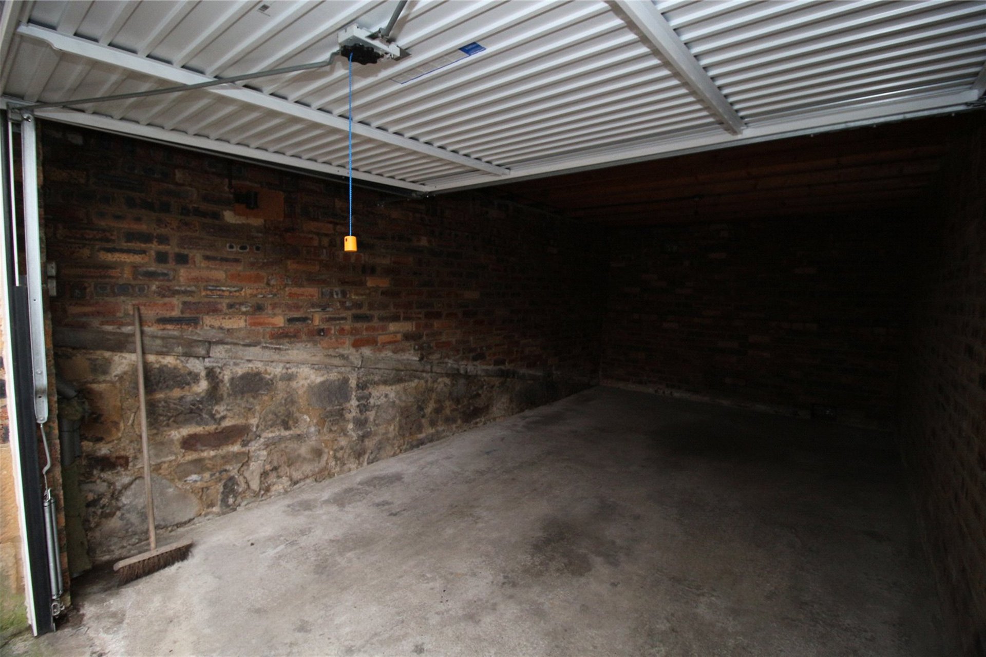 Garage, Belgrave Crescent Lane, Edinburgh, Midlothian, EH4 3AG - Picture #2