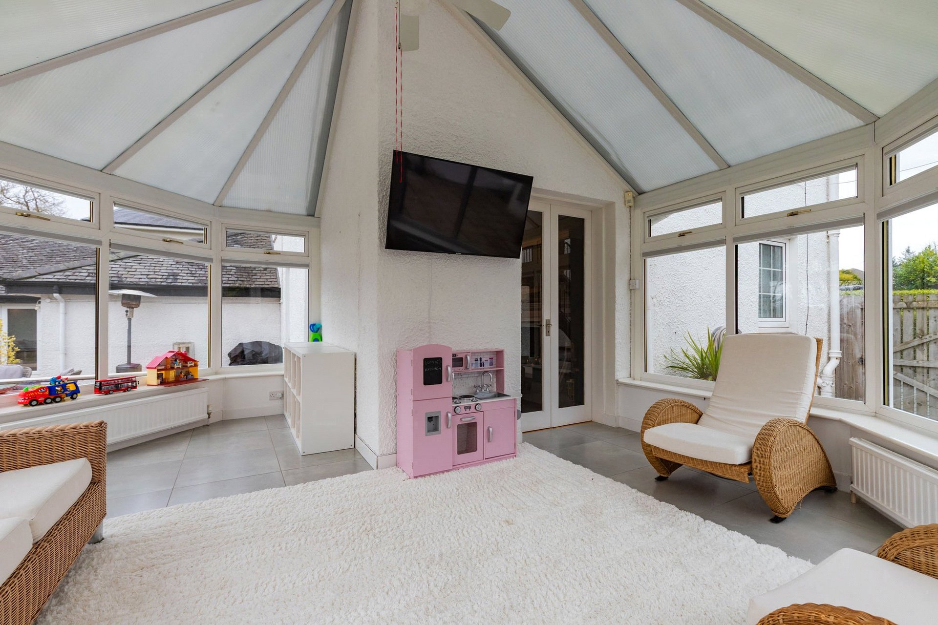 Lymekilns, 6 Wellknowe Road, Thorntonhall, Glasgow, G74 5AH - Picture #22