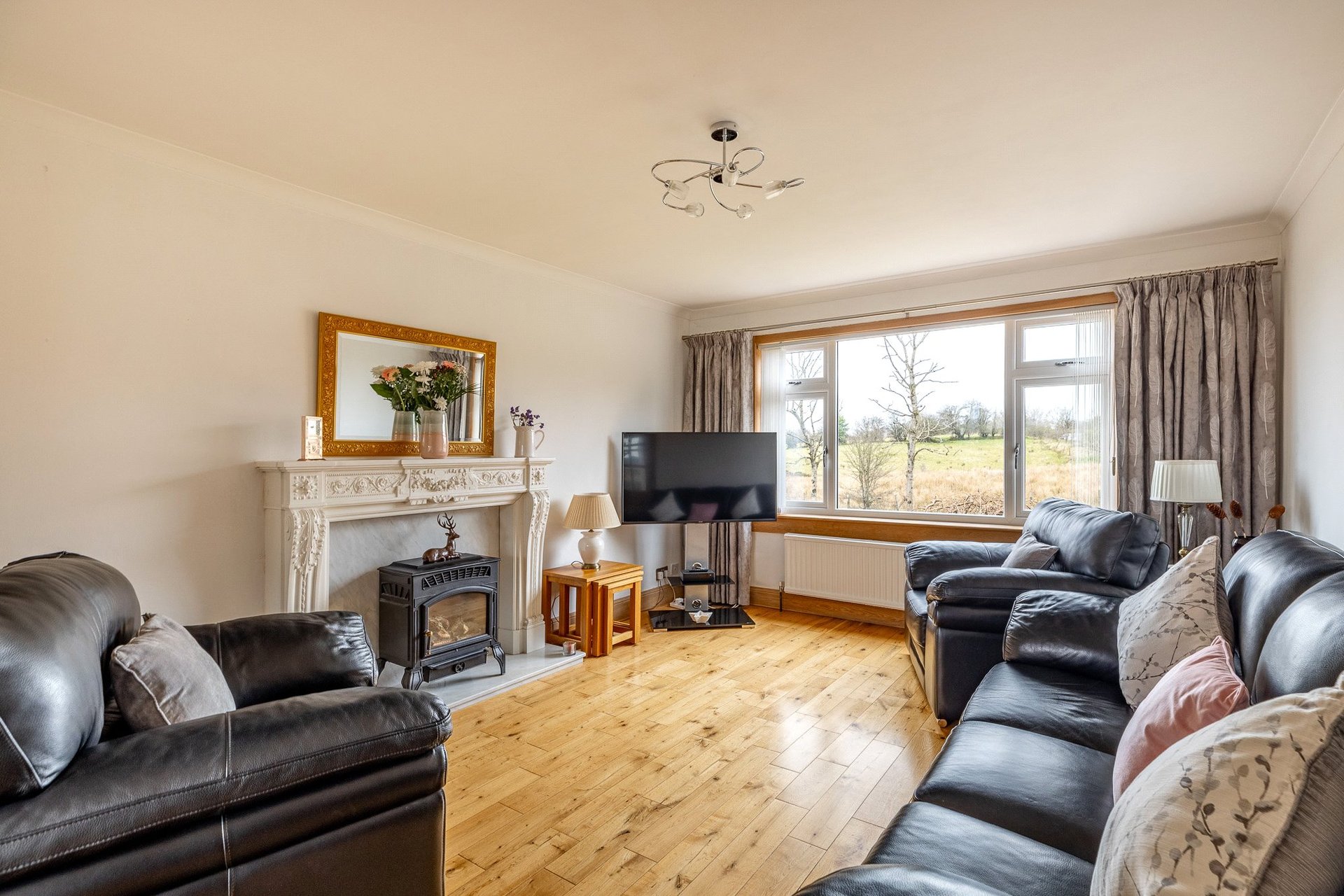 48 Grampian Way, Bearsden, G61 4RW - Picture #3
