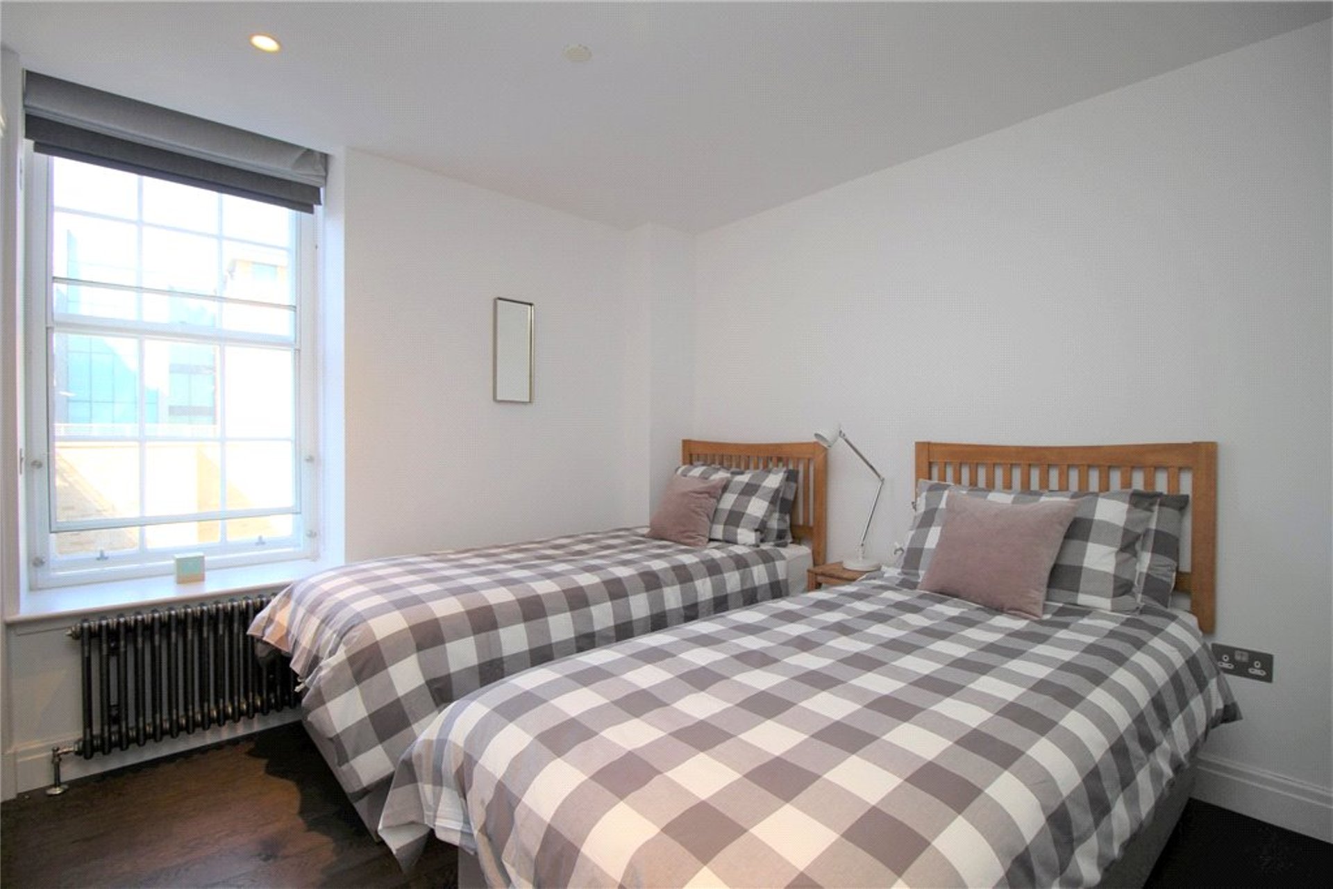Flat 6, 2 Castle Street, Edinburgh, EH2 3AT - Picture #10