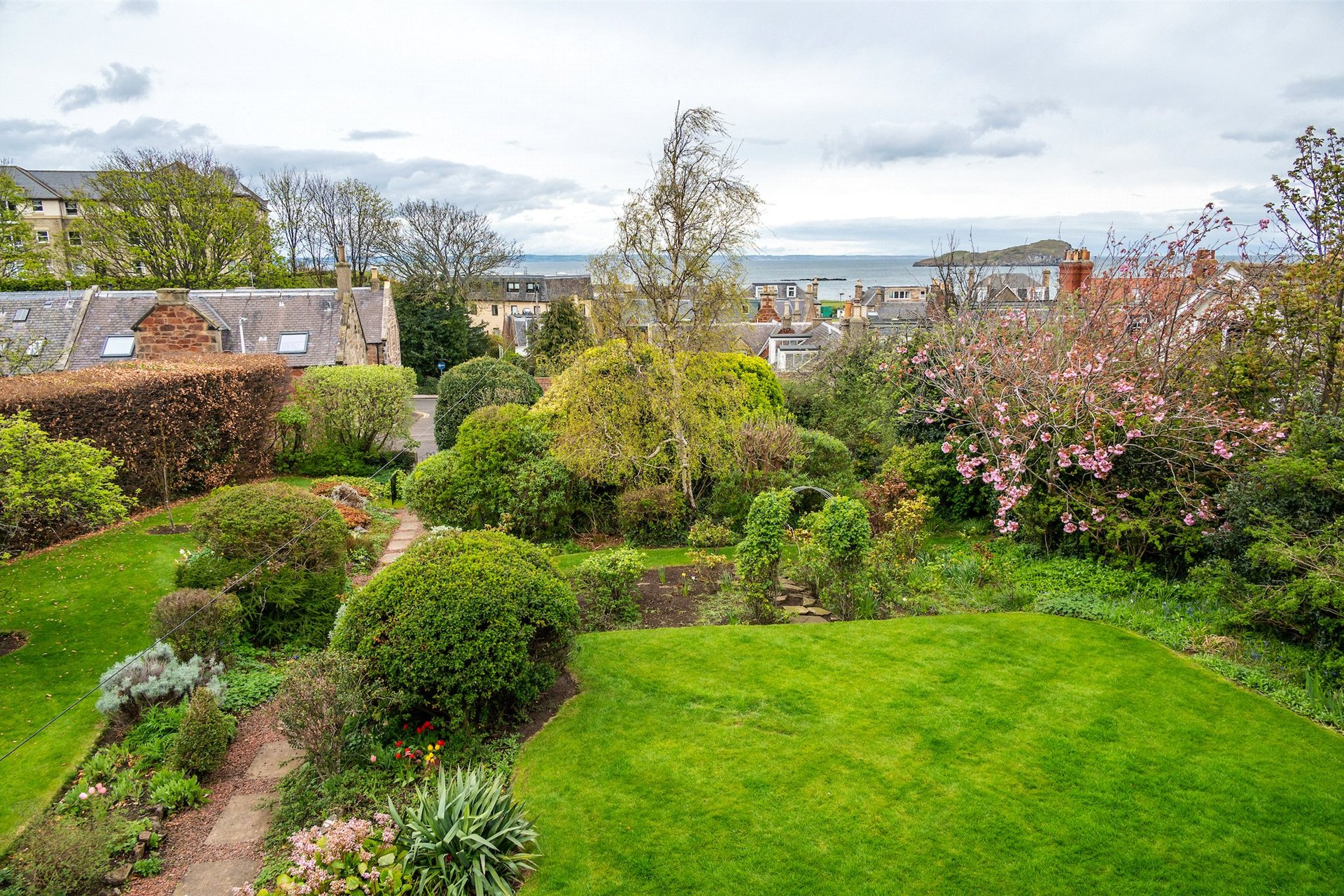 Littledean, 4 Abbey Crescent, North Berwick, East Lothian, EH39 4BU - Picture #23