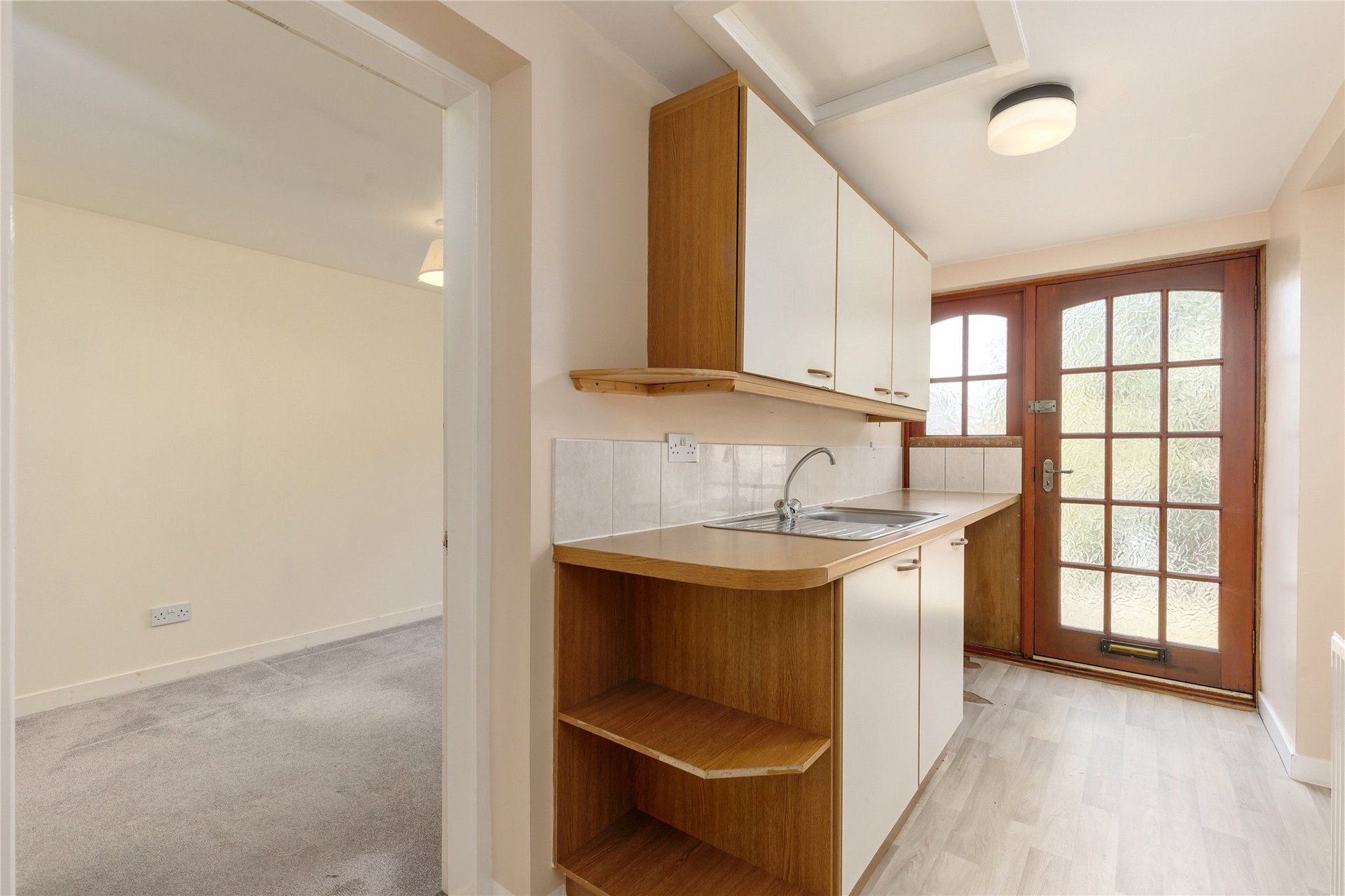 127 Clermiston Road, Edinburgh, Midlothian, EH12 6UR - Picture #9