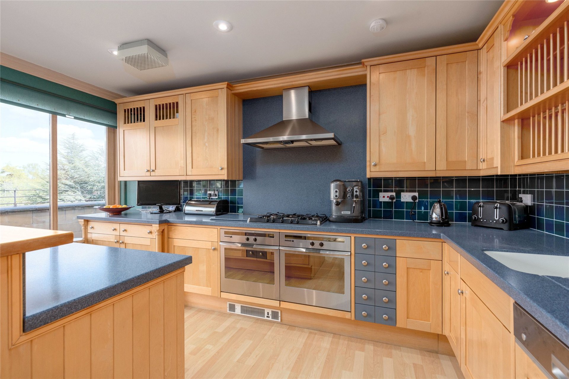 22/13 Kinellan Road, Edinburgh, EH12 6ES - Picture #8