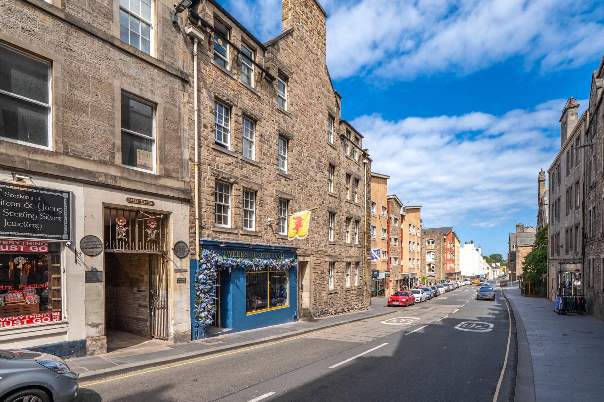 123/2 Canongate, Edinburgh, Midlothian, EH8 8BP - Picture #1