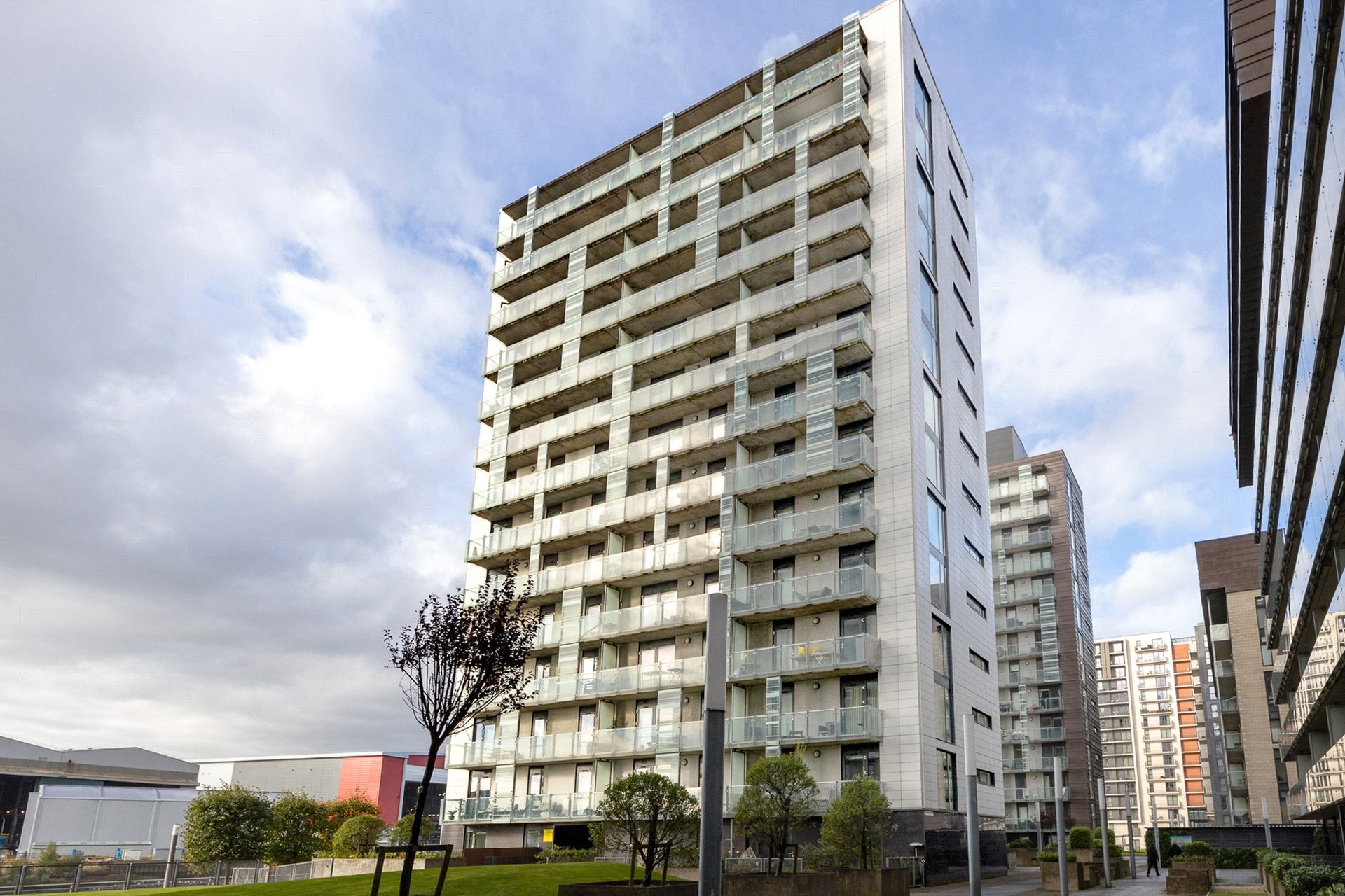 7/6, 350 Meadowside Quay Walk, Glasgow Harbour, Glasgow, G11 6DL - Picture #2