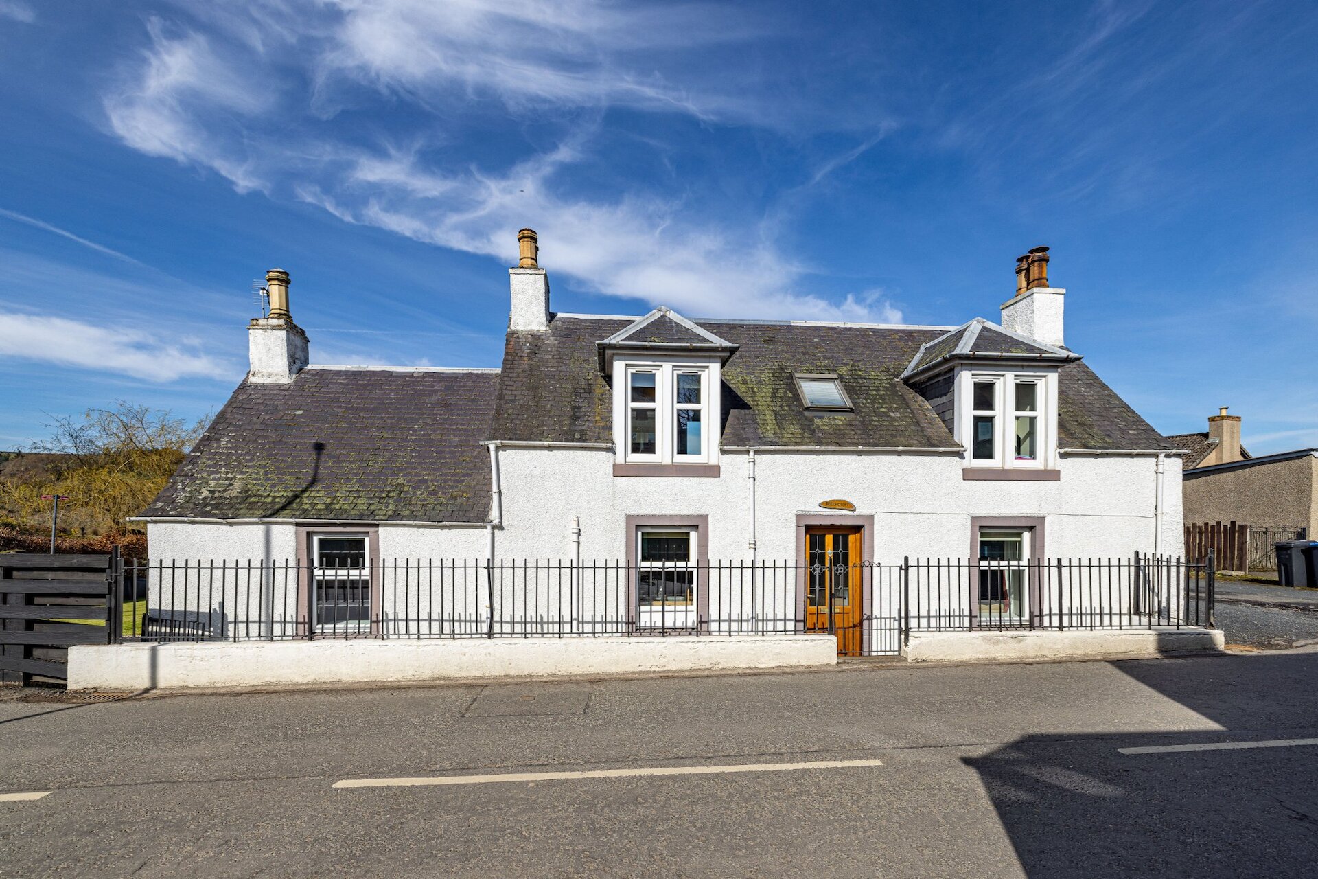 Beechcroft, Lilliesleaf, Melrose, Scottish Borders, TD6 9HX - Picture #1