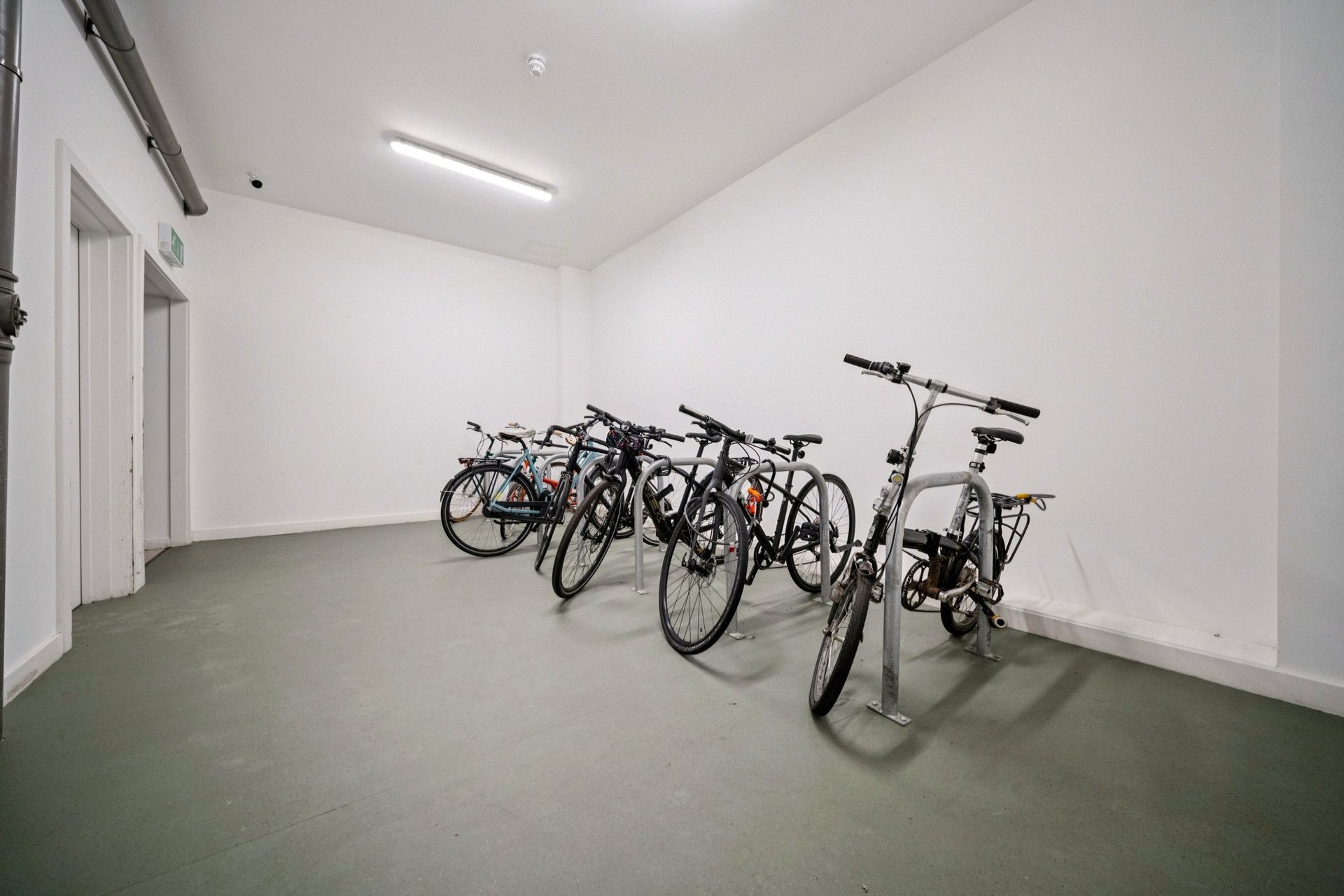 200/6 Great Junction Street, Leith, Edinburgh, EH6 5LW - Picture #19