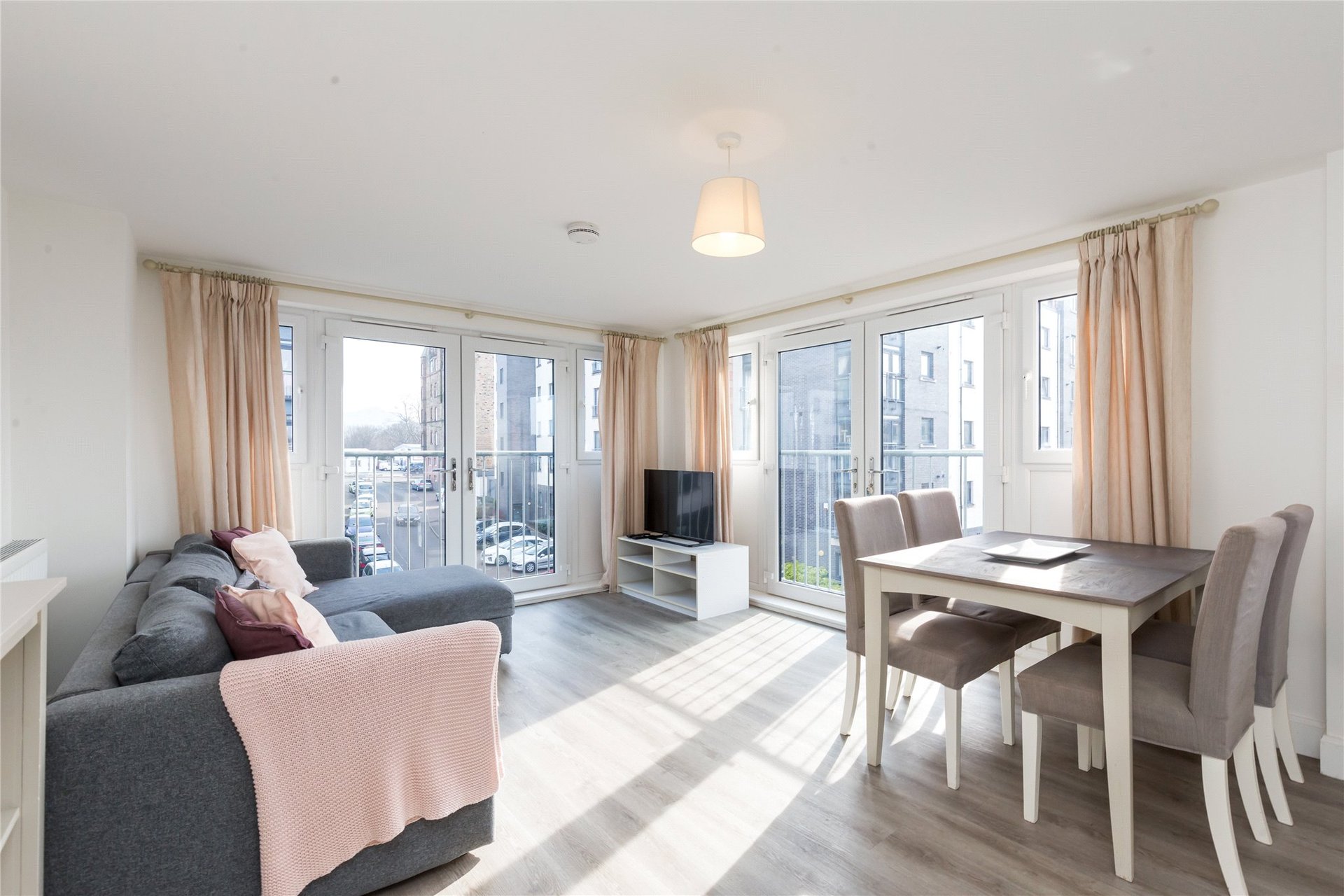 Flat 4, 18 Ashley Place, Edinburgh, Midlothian, EH6 5GB - Picture #4