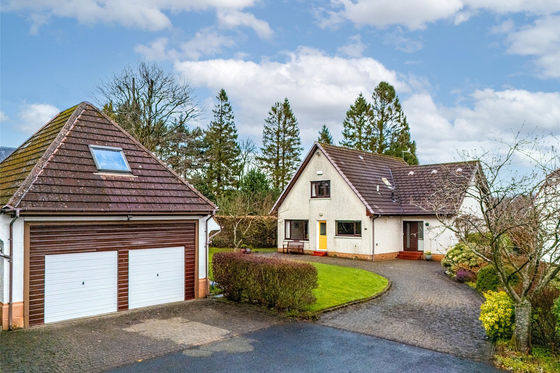 1 Briarwell Lane, Milngavie, G62 6BB - Picture #1