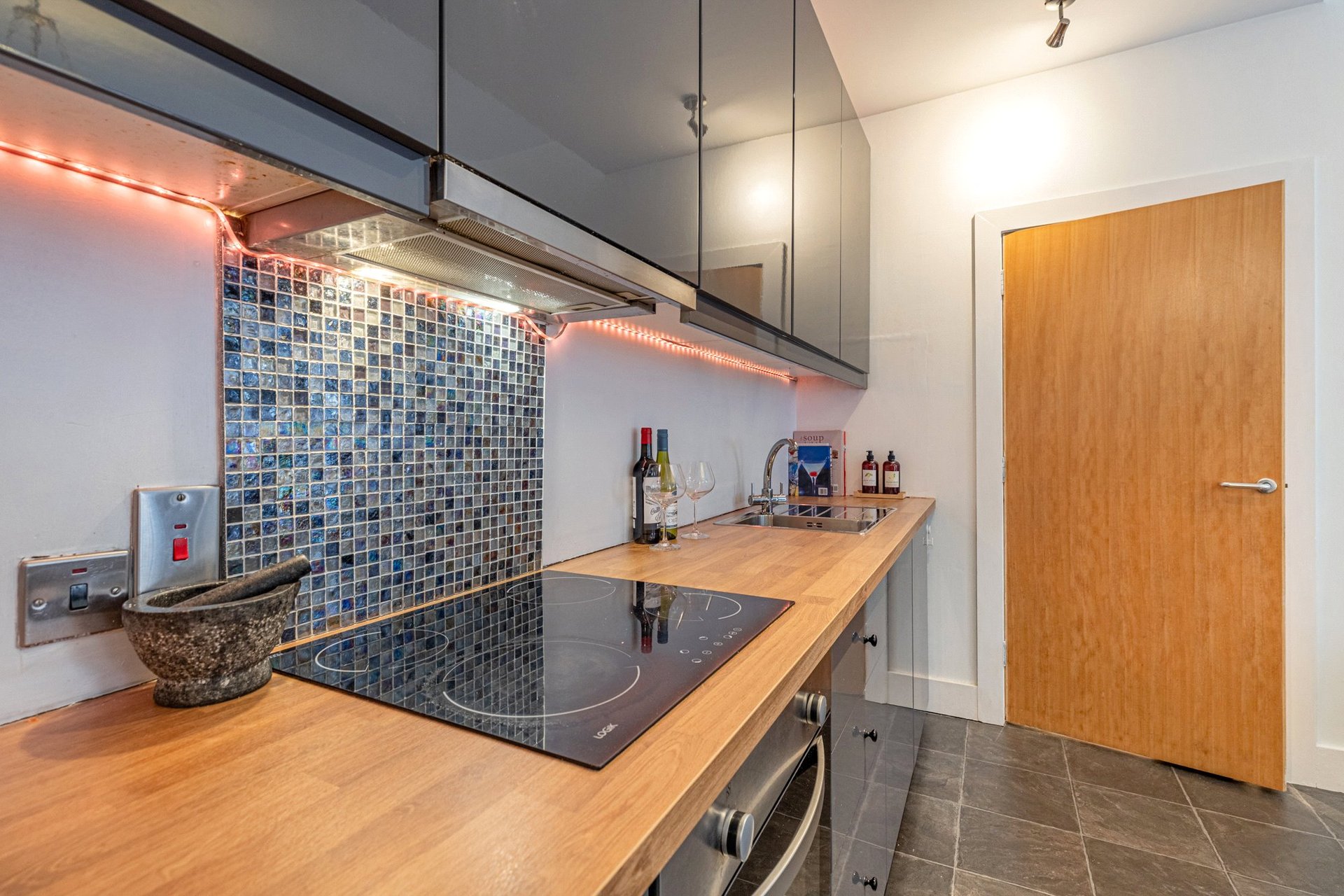 Flat 1/4 Virginia Court, 64 Miller Street, Merchant City, Glasgow City, G1 1DT - Picture #8