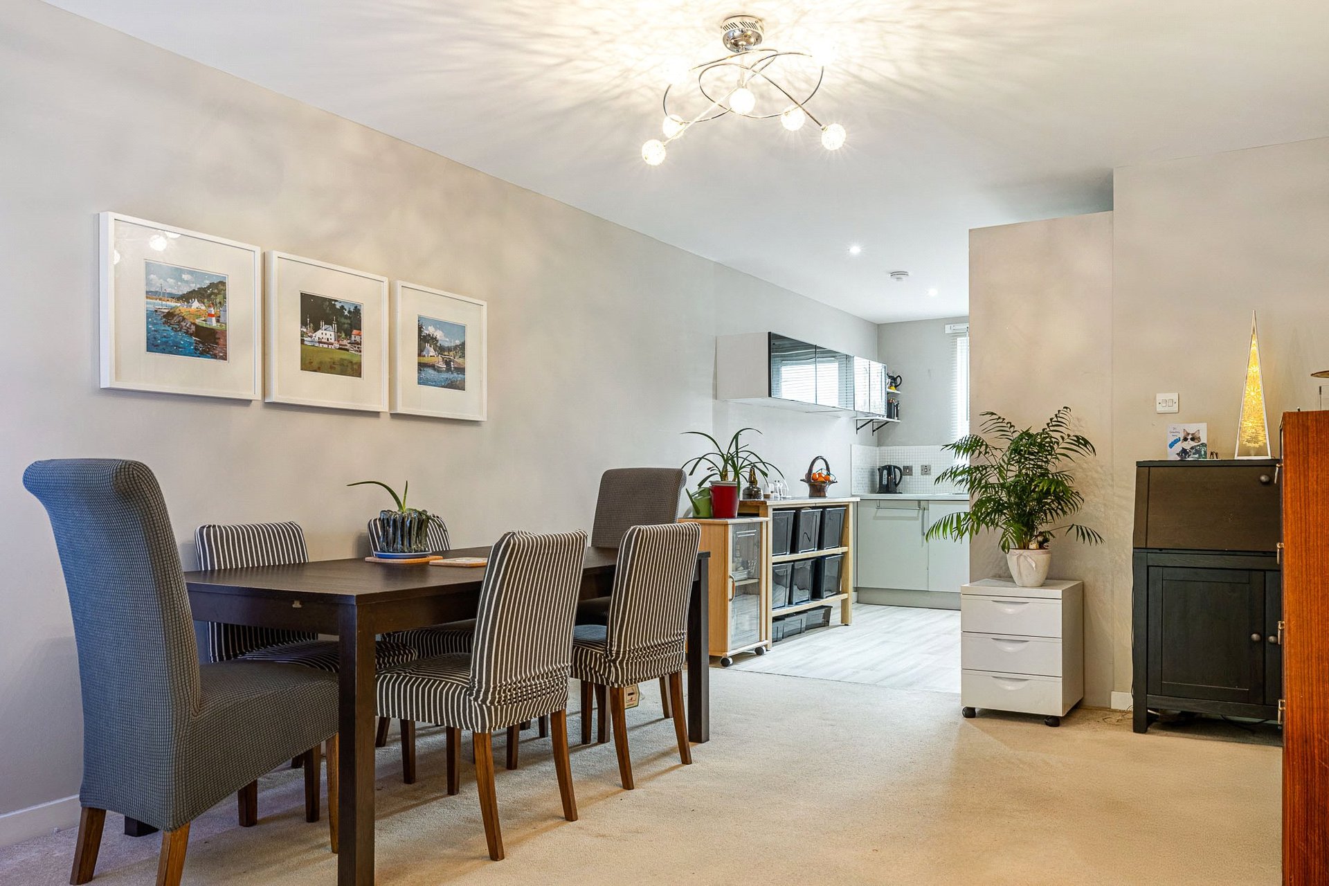 56 Cairnhill View, Bearsden, G61 1RP - Picture #4