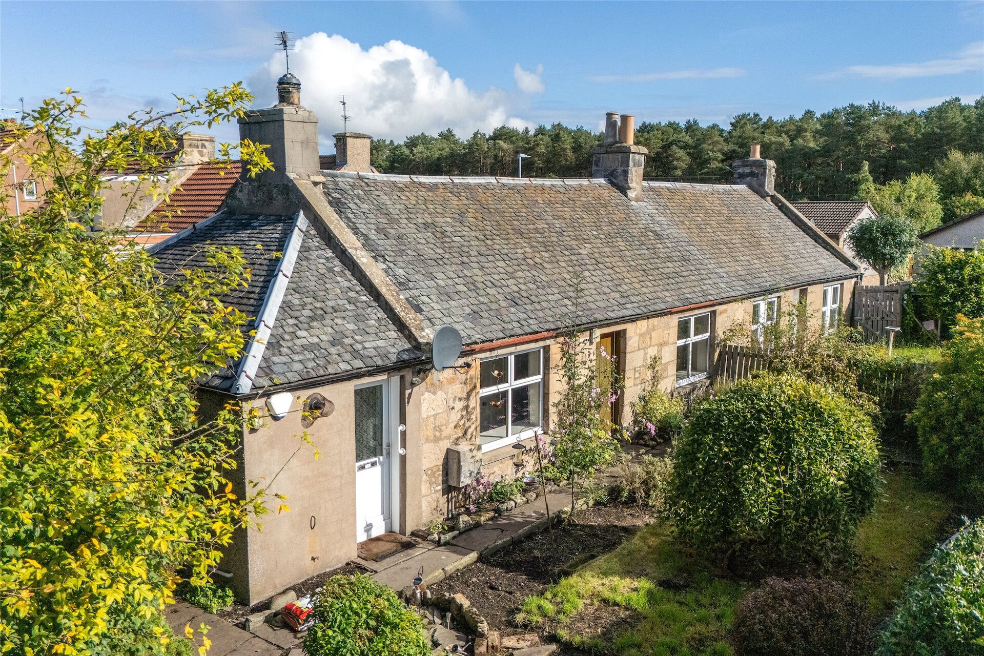 27 Golf Street, Ladybank, Cupar, Fife, KY15 7NT - Picture #1