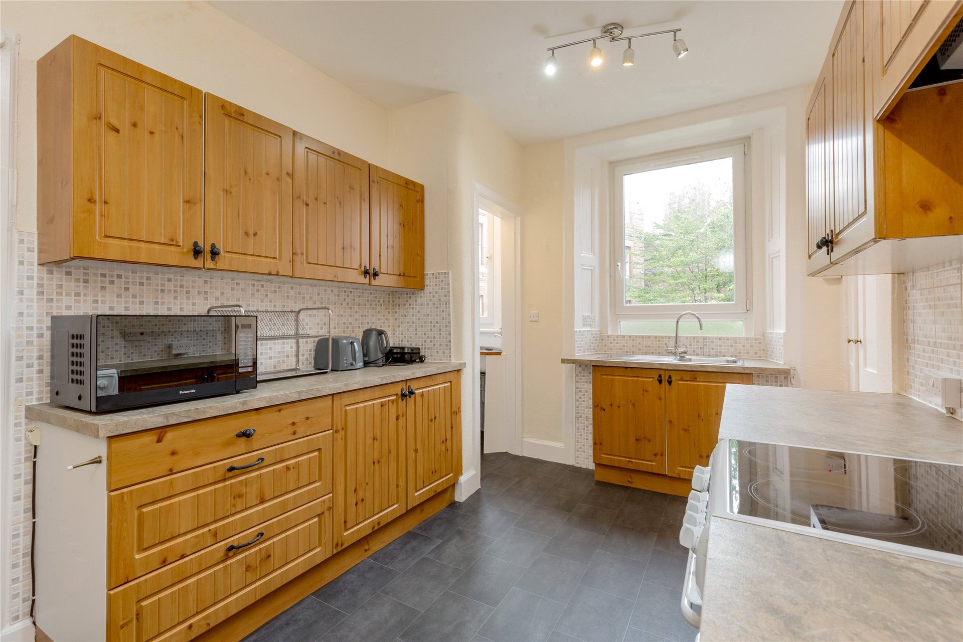 1F2, 34 Dalkeith Road, Edinburgh, Midlothian, EH16 5BS - Picture #4