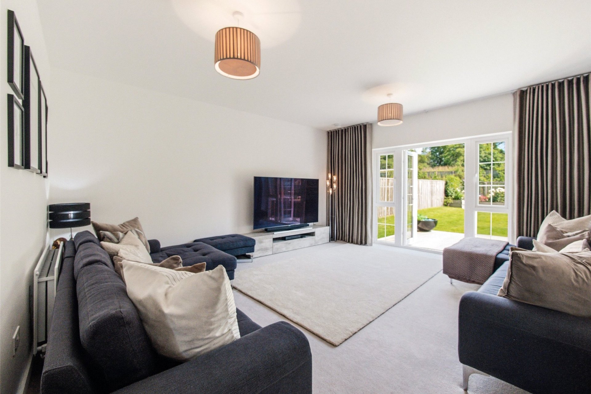 37 Whinstone Place, Ratho, Newbridge, Midlothian, EH28 8AD - Picture #5