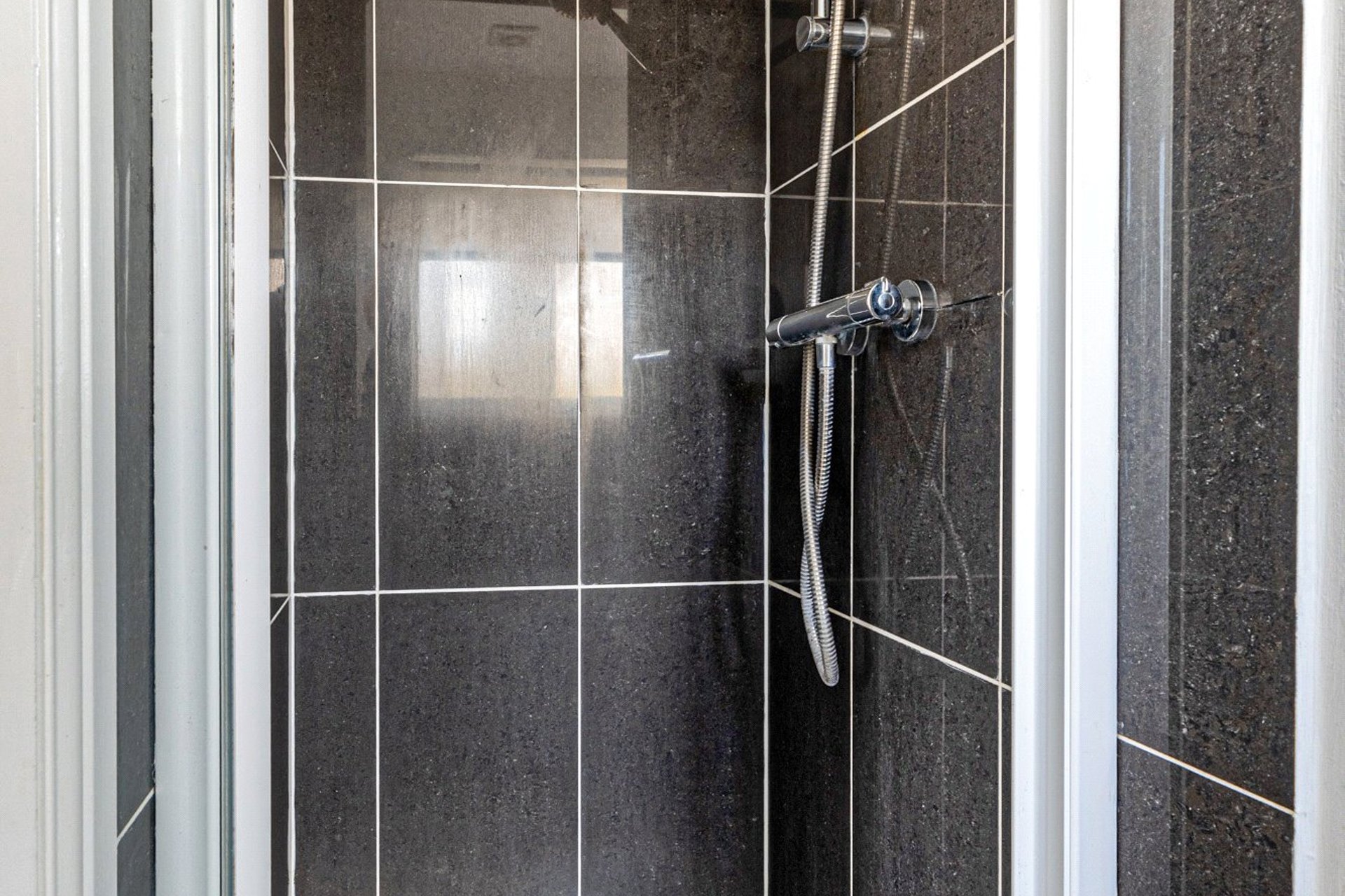 6 Burncrooks Avenue, Bearsden, G61 4NL - Picture #21