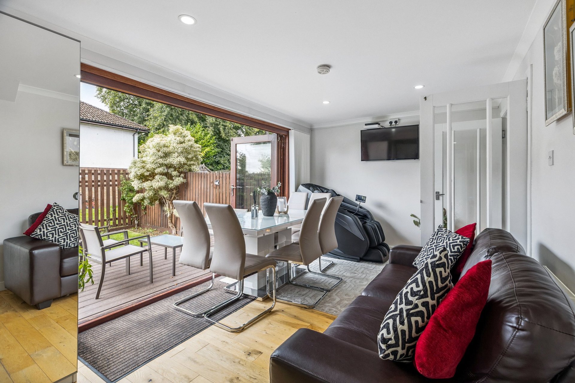 14 Woodlands Park, Thornliebank, Glasgow, East Renfrewshire, G46 7RZ - Picture #9